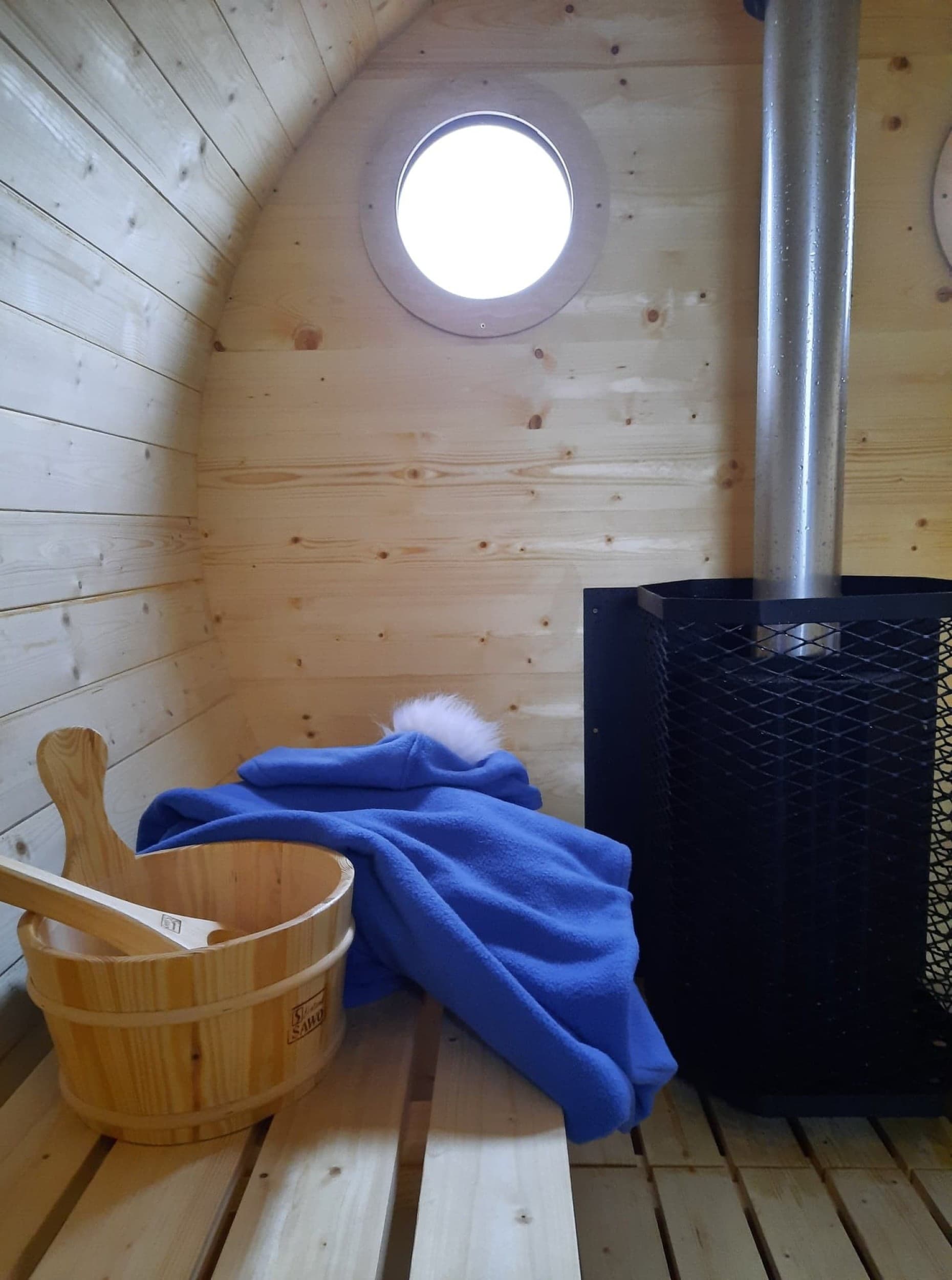 Sauna Sucha na Kołach na Wyłączność (3 godziny) | Poznań  | Wyjątkowy Prezent
