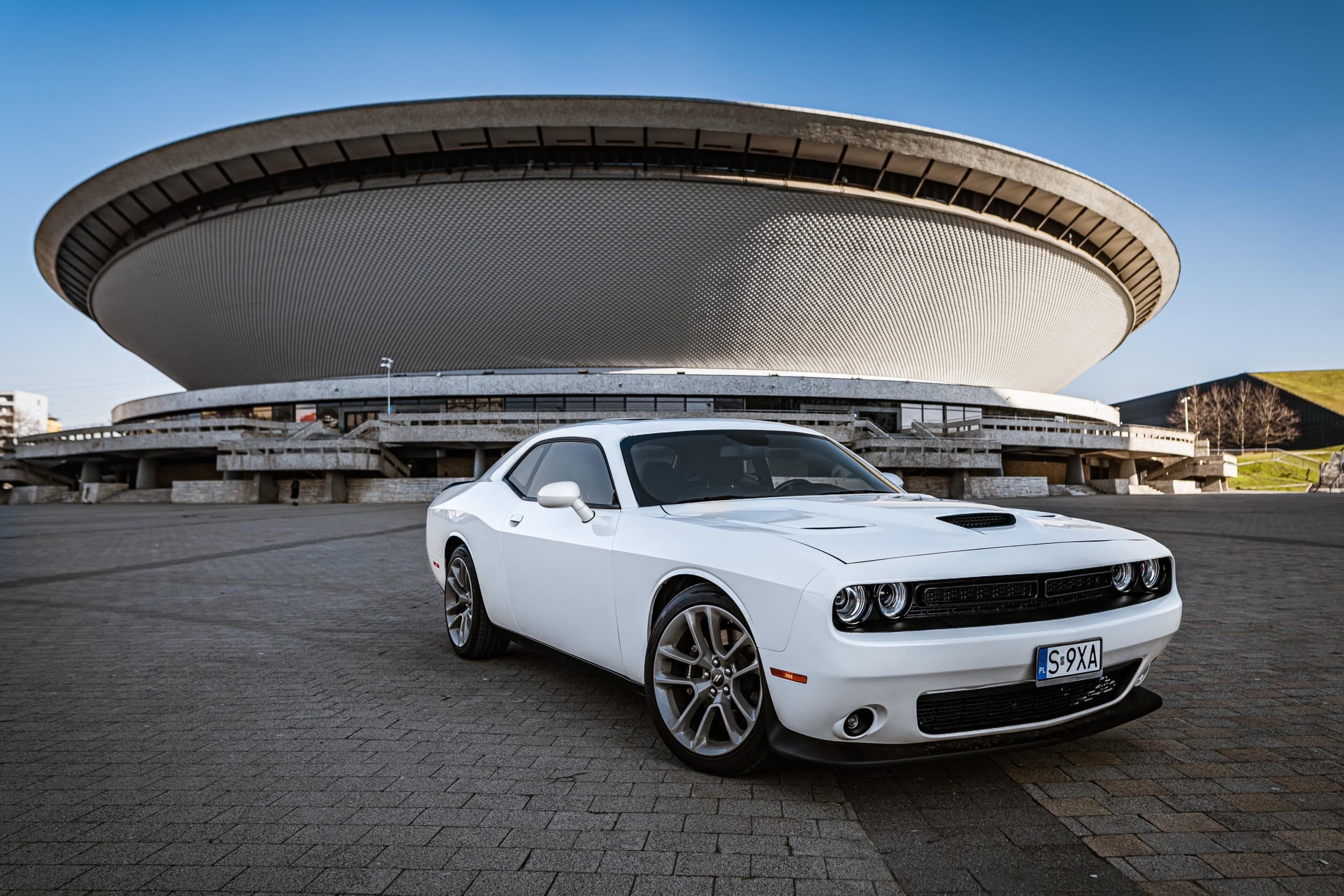 Co-Drive Dodge Challenger Ulicami Miasta (30 minut) | Wiele Lokalizacji | Wyjątkowy Prezent