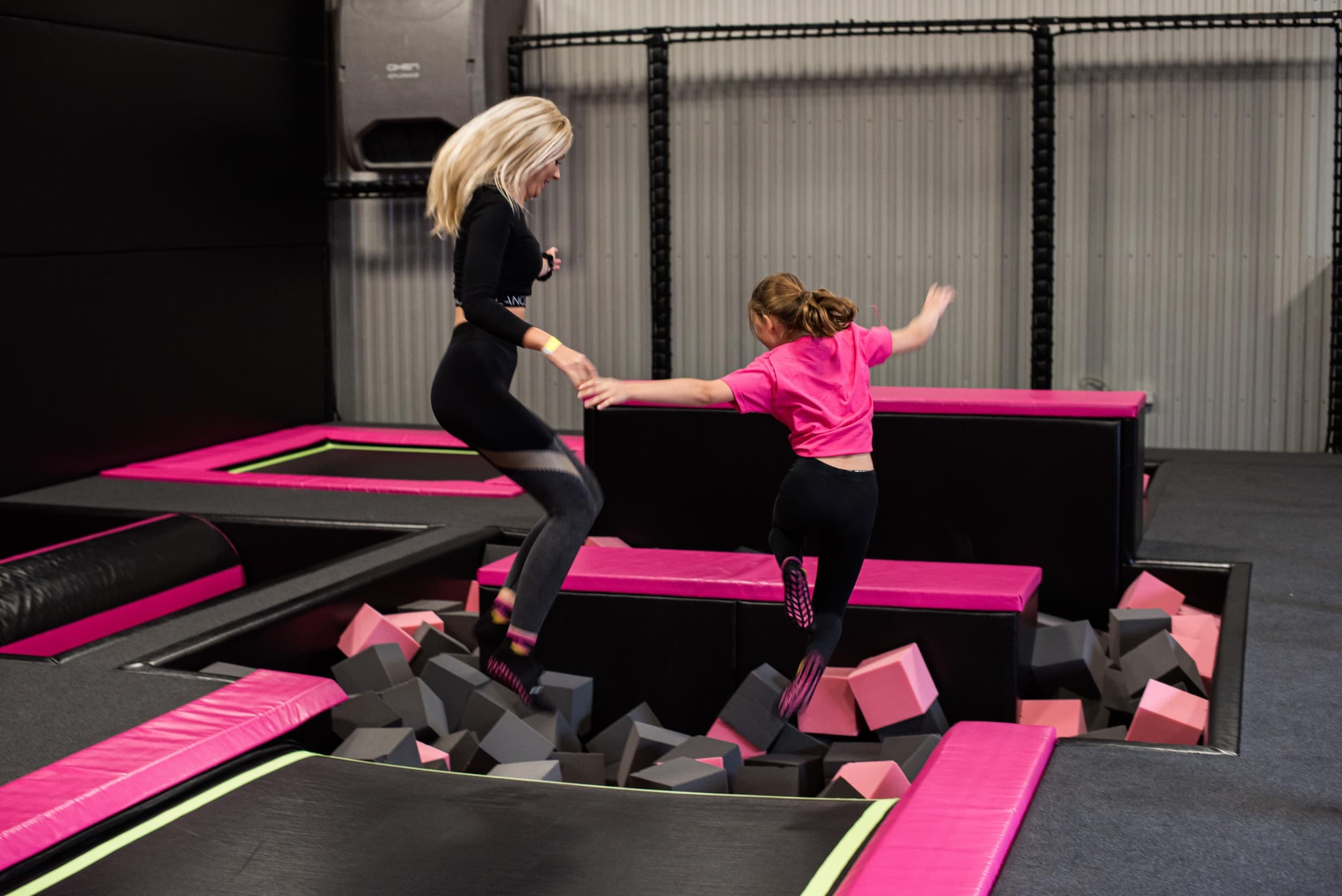 Szalona Zabawa w Parku Trampolin | Zamość | Wyjątkowy Prezent