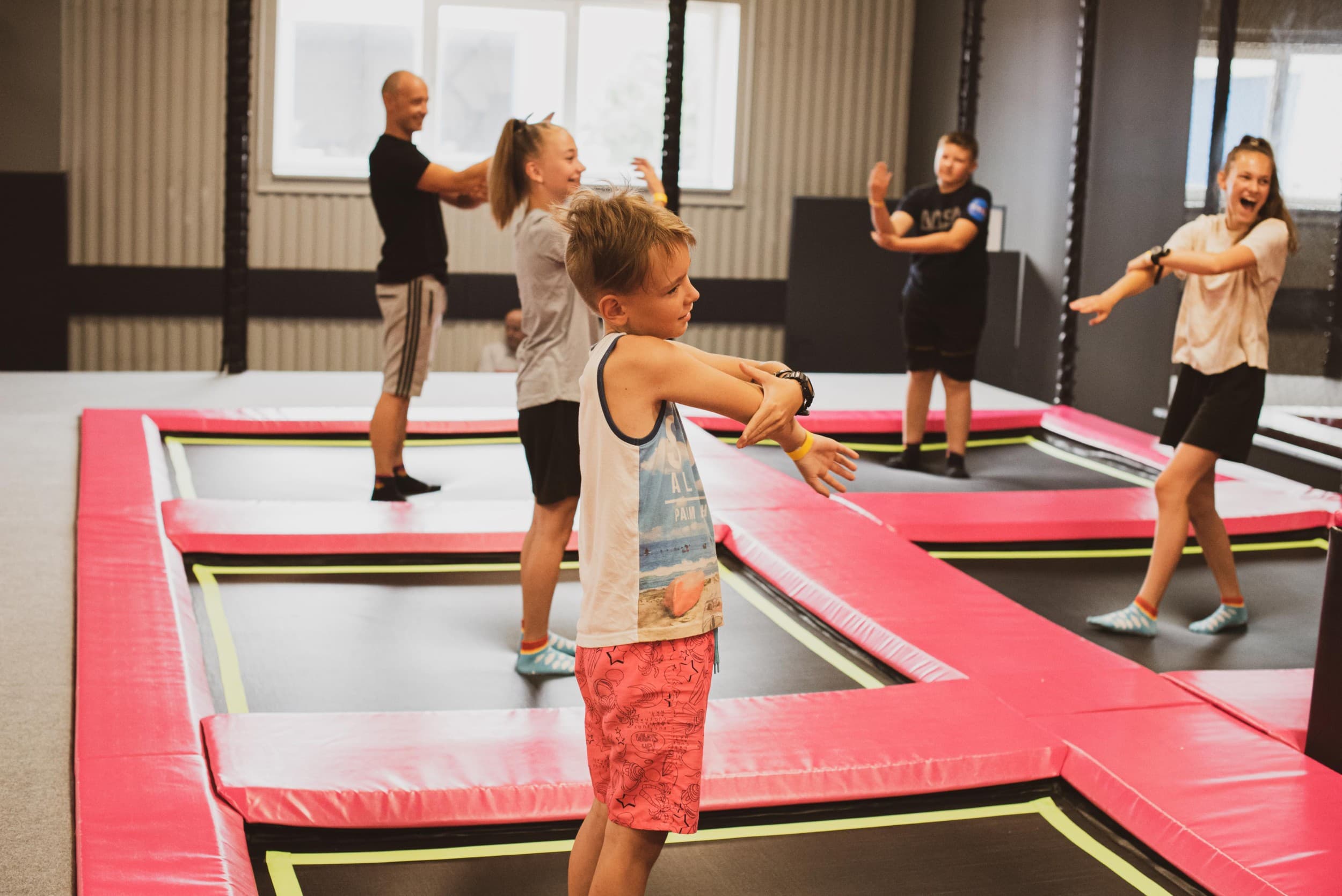 Szalona Zabawa w Parku Trampolin dla Dwojga | Zamość  | Wyjątkowy Prezent