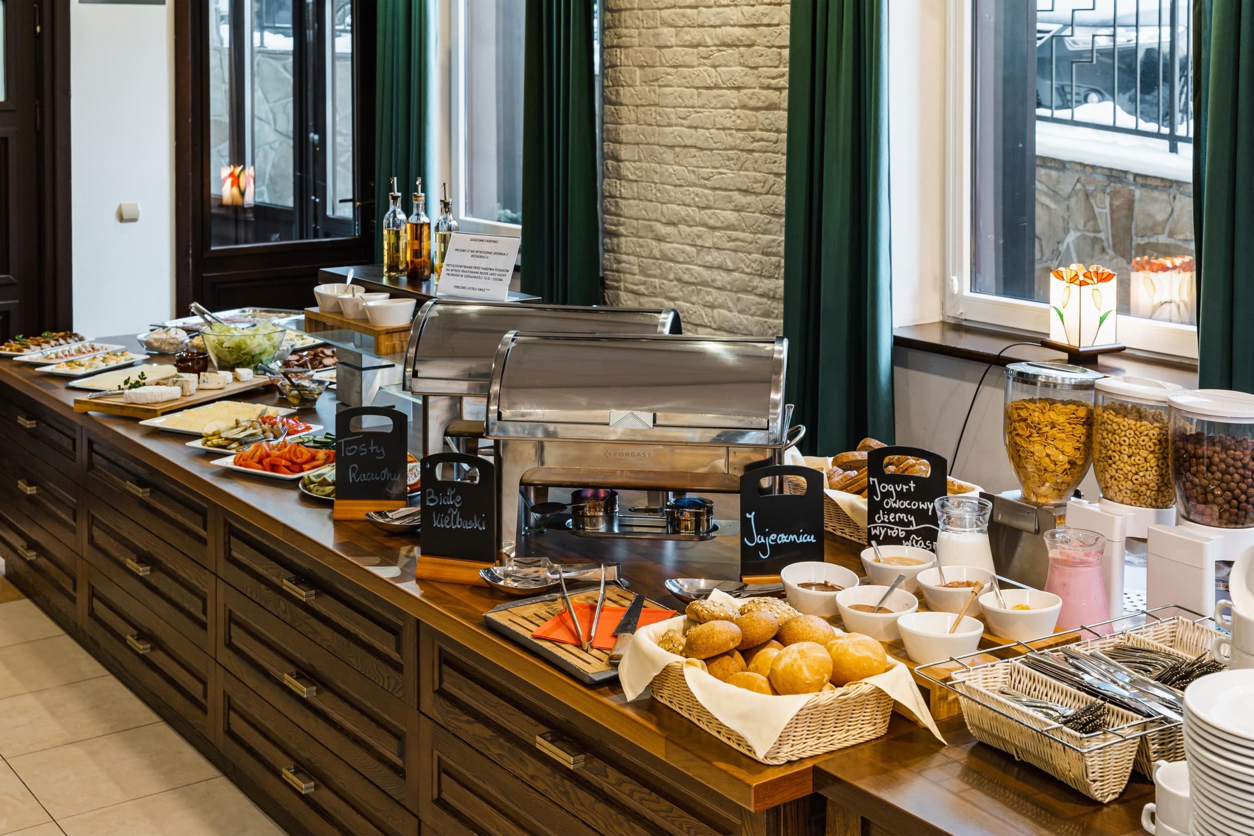 Odprężający Pobyt (4 Noce, 2 Osoby) | Hotel Smile*** | Szczawnica
