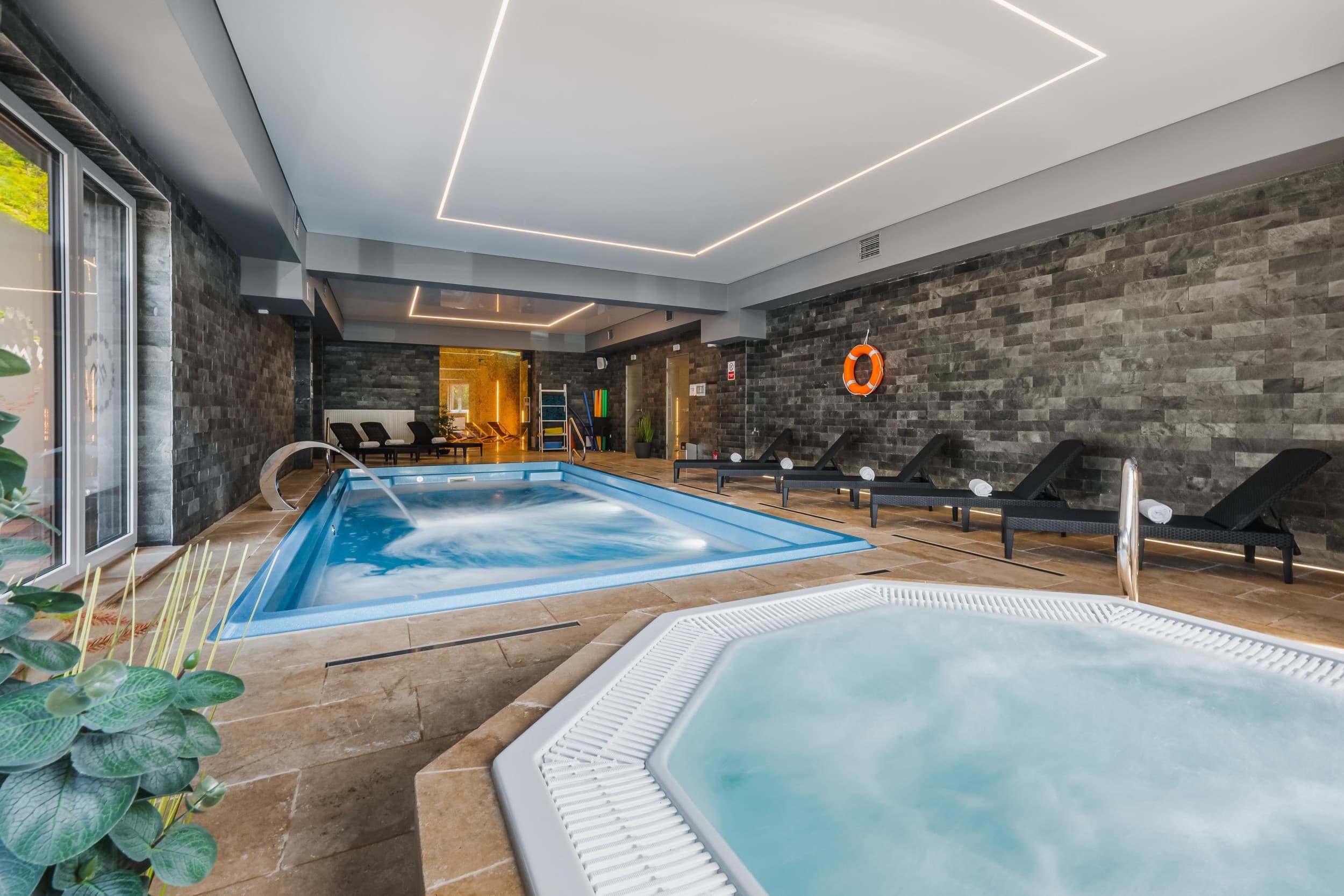 Odprężający Pobyt (4 Noce, 2 Osoby) | Hotel Smile*** | Szczawnica