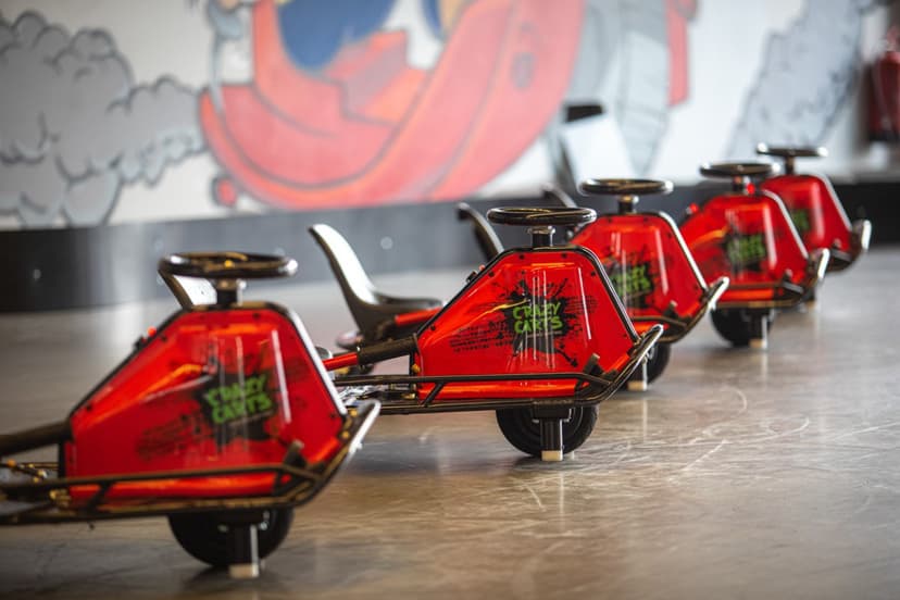 Zostań Mistrzem Driftu dla Przyjaciół | Wiele Lokalizacji 