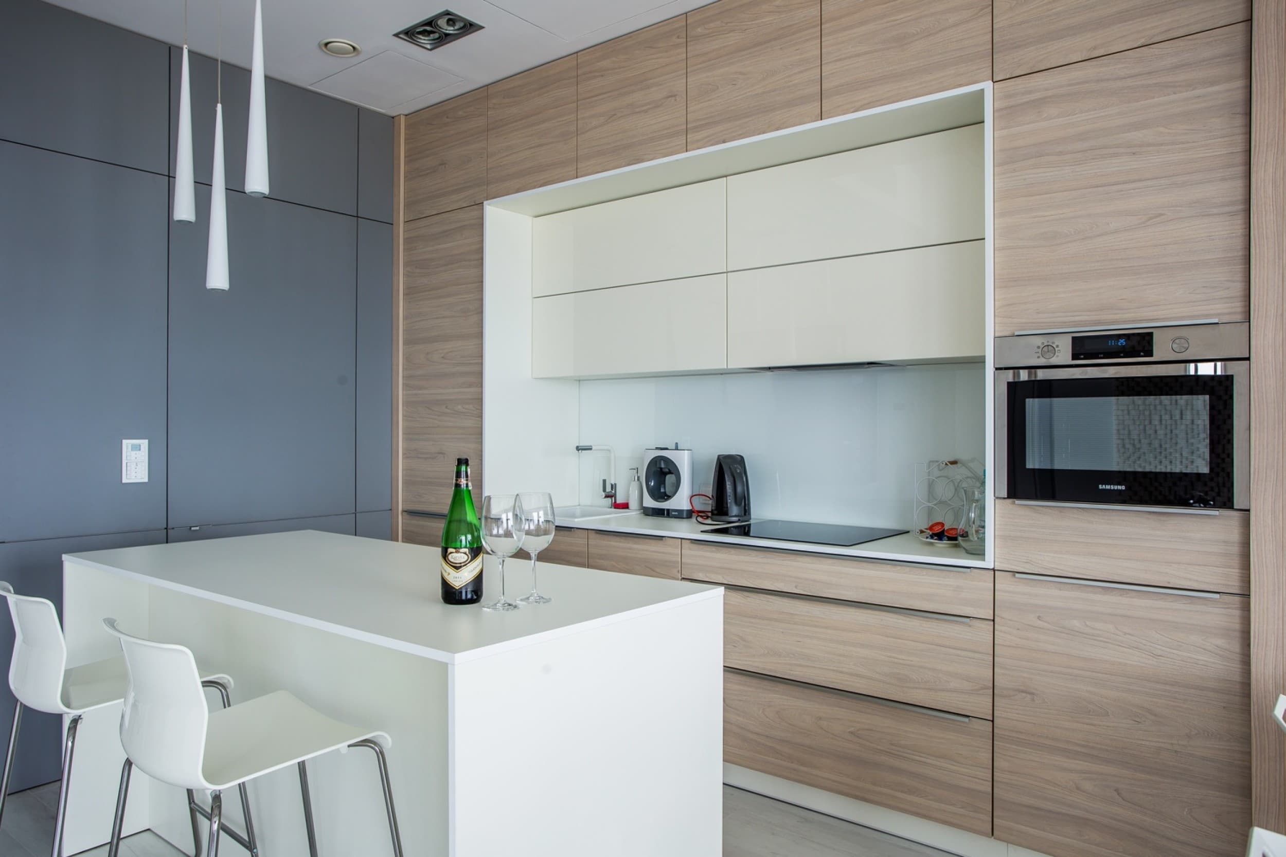 Luksusowy Pobyt (1 Noc, 2 Osoby) | Apartamenty Sky Tower | Wrocław | Wyjątkowy Prezent