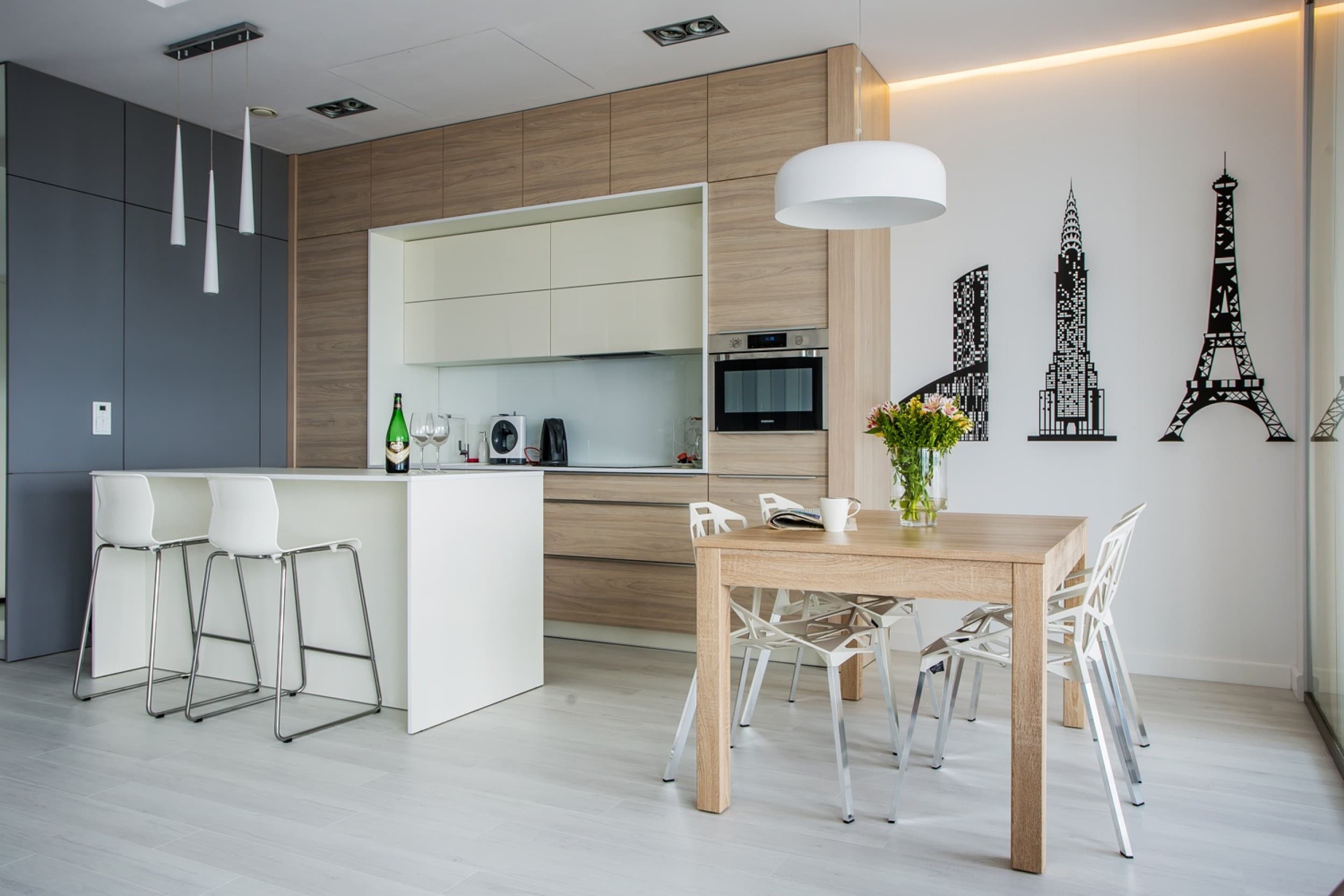 Luksusowy Pobyt (1 Noc, 2 Osoby) | Apartamenty Sky Tower | Wrocław | Wyjątkowy Prezent