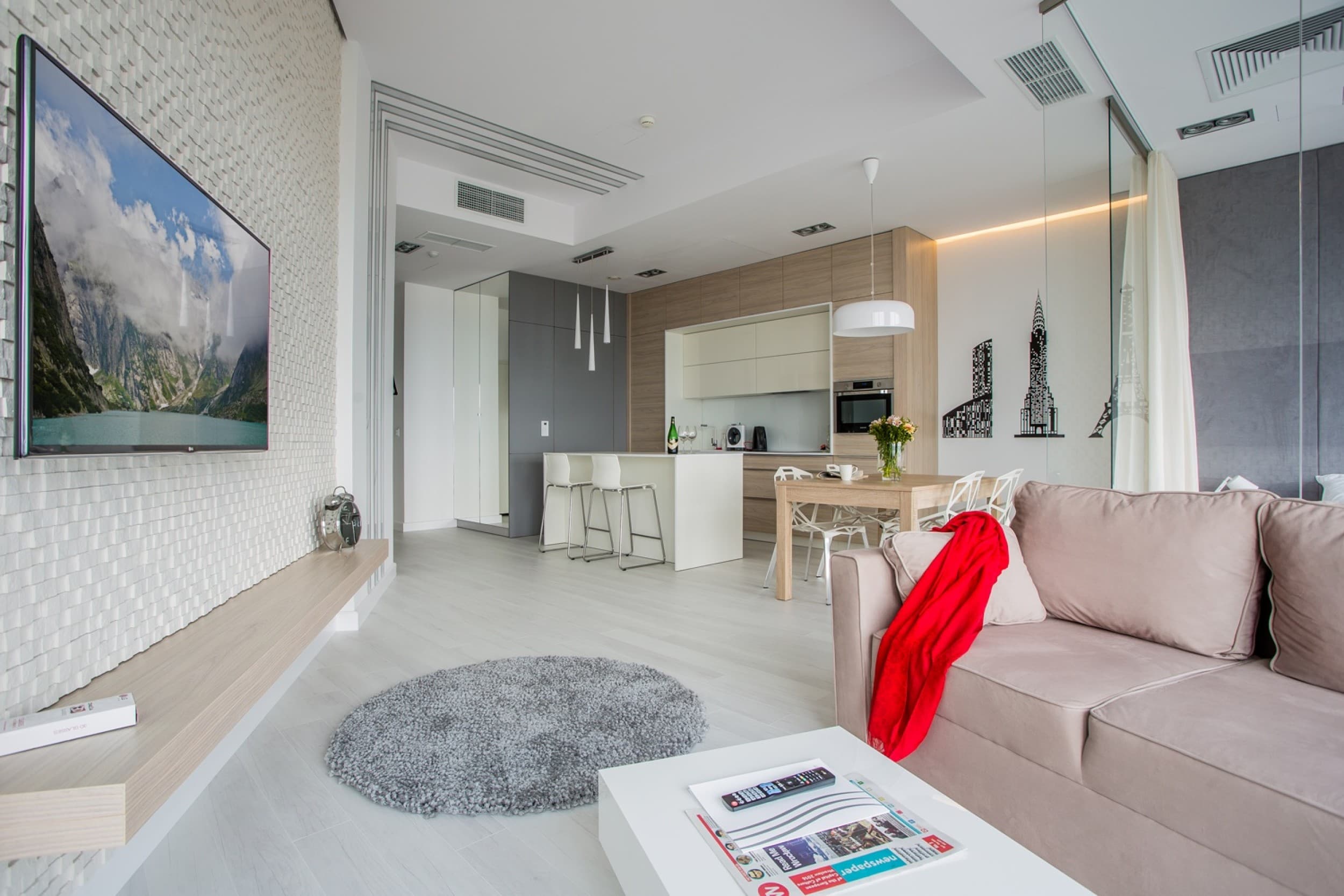 Luksusowy Pobyt (1 Noc, 2 Osoby) | Apartamenty Sky Tower | Wrocław | Wyjątkowy Prezent