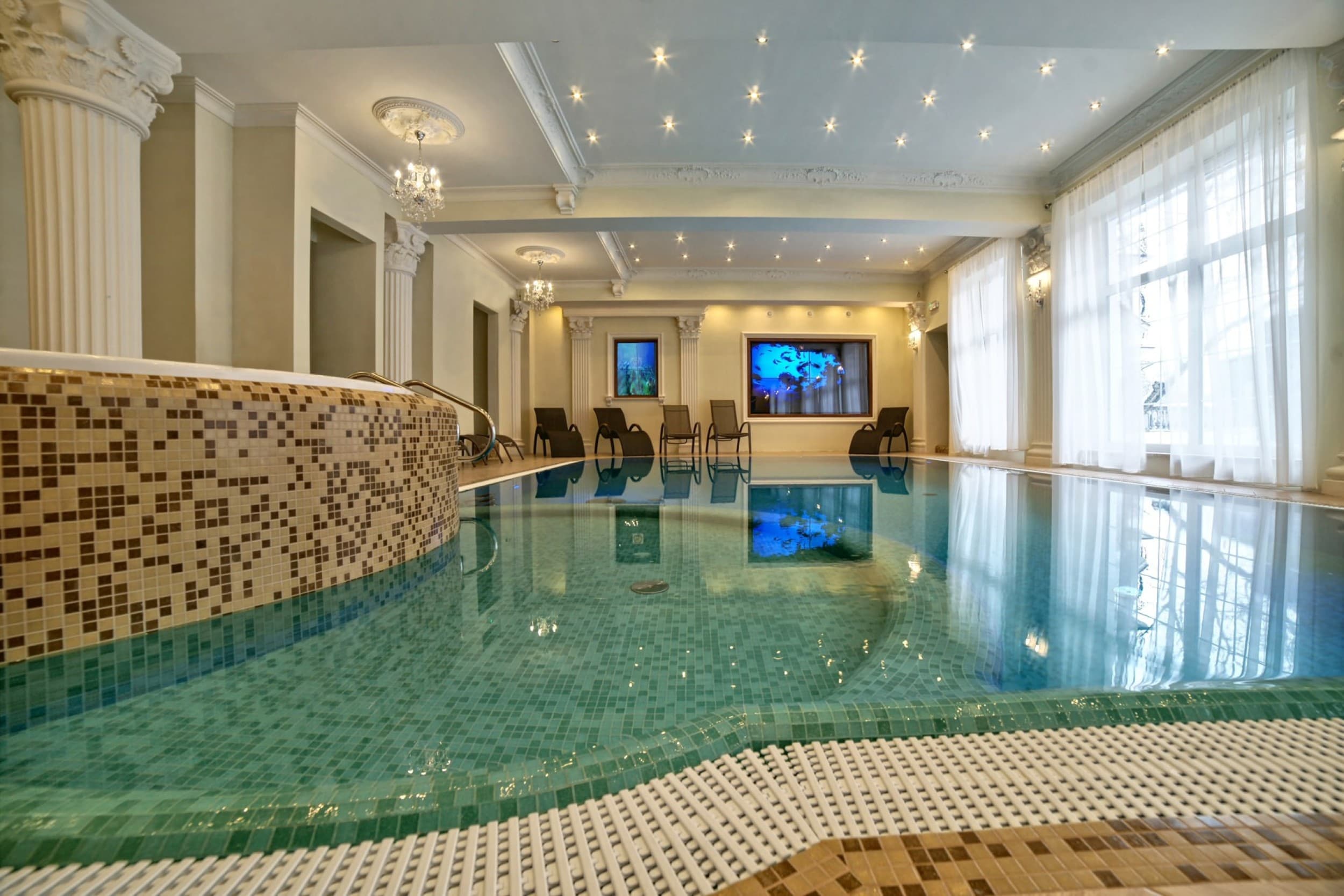 Romantyczny Pobyt (2 Noce, 2 Osoby) | Hotel Solar Palace Spa & Wellness | Mrągowo