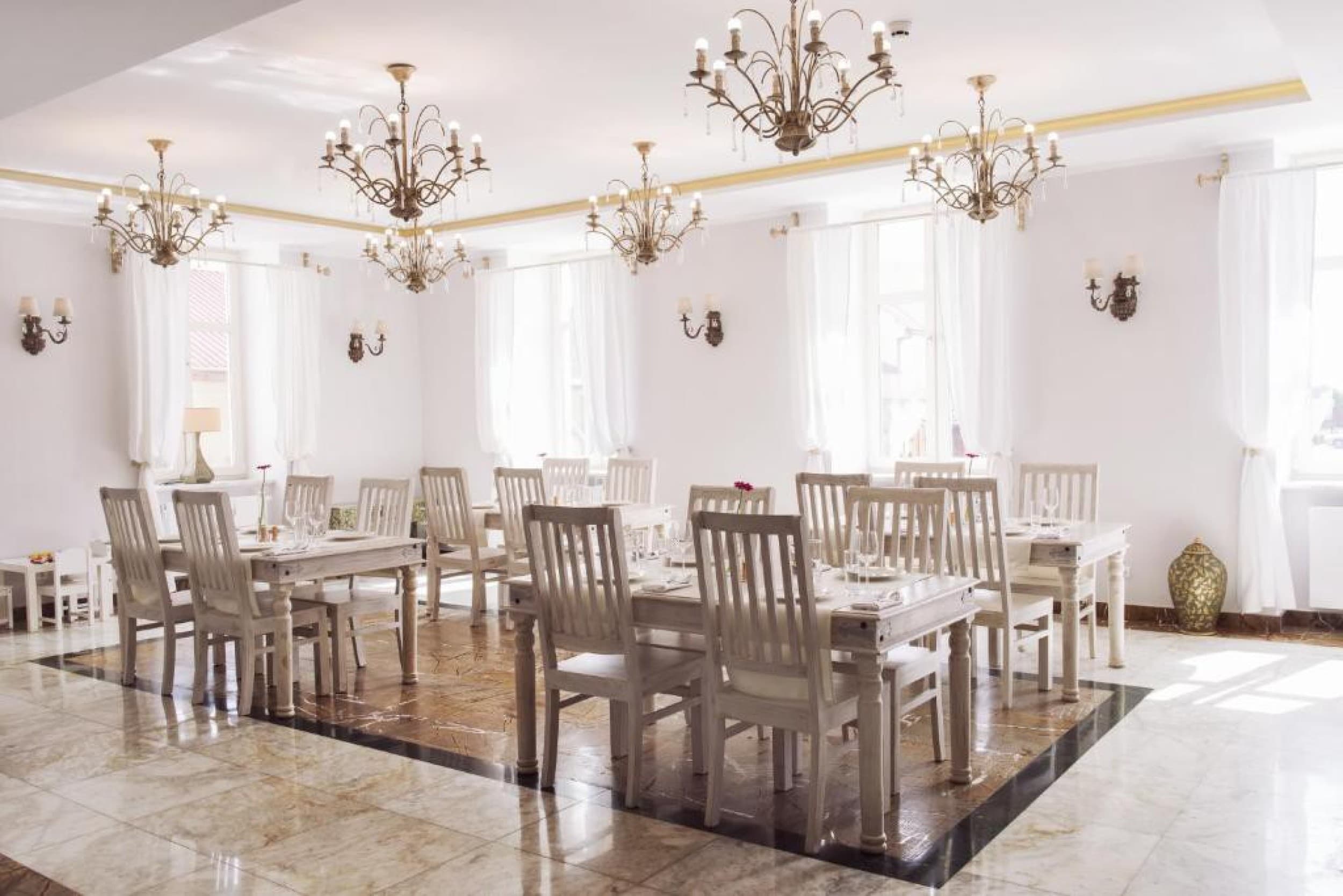 Odprężający Pobyt (1 Noc, 2 Osoby) | Hotel Orient Palace | Bielany Wrocławskie | Wyjątkowy Prezent