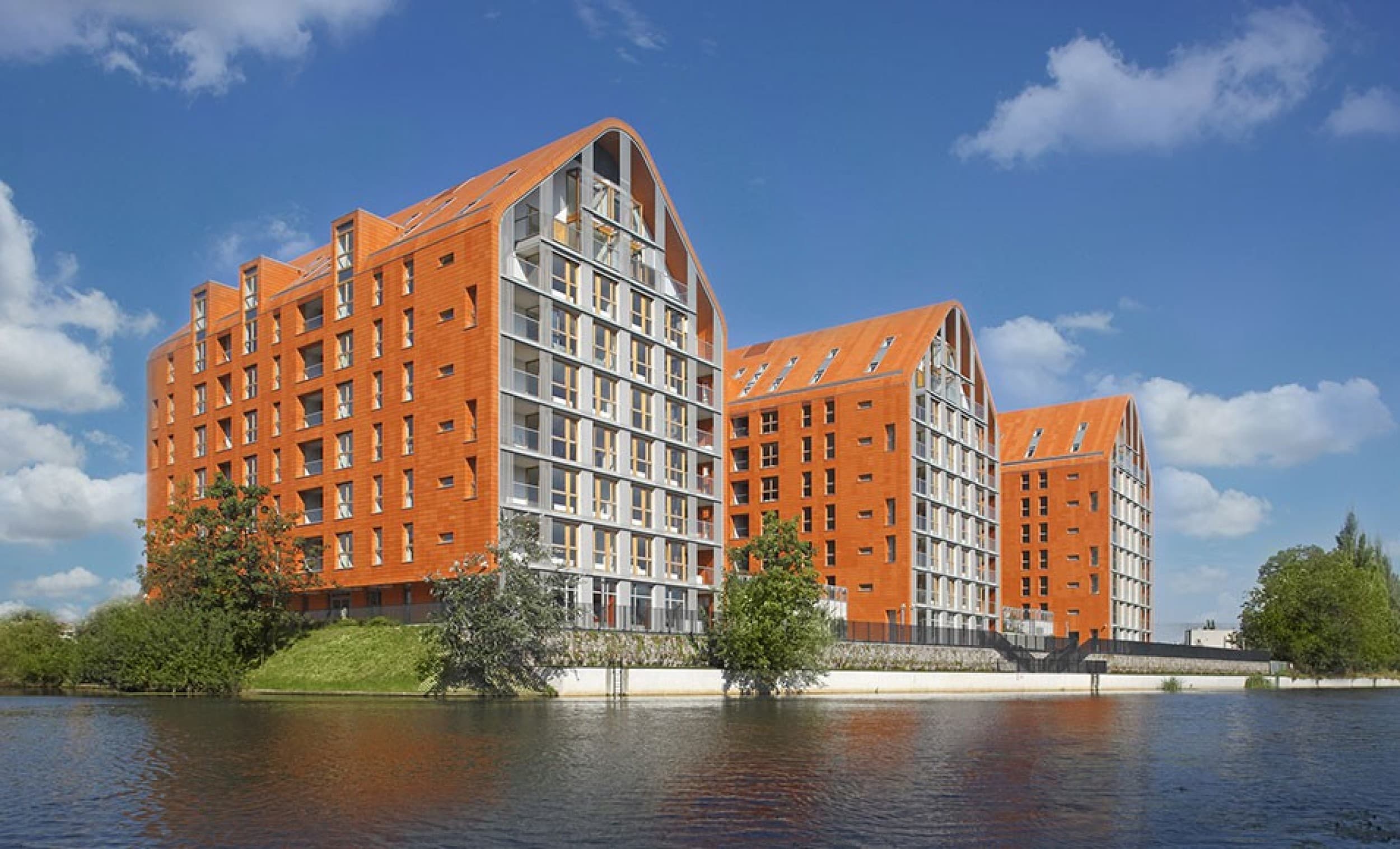 Luksusowy Pobyt (2 Noce, 4 Osoby) | Apartamenty Aura | Gdańsk