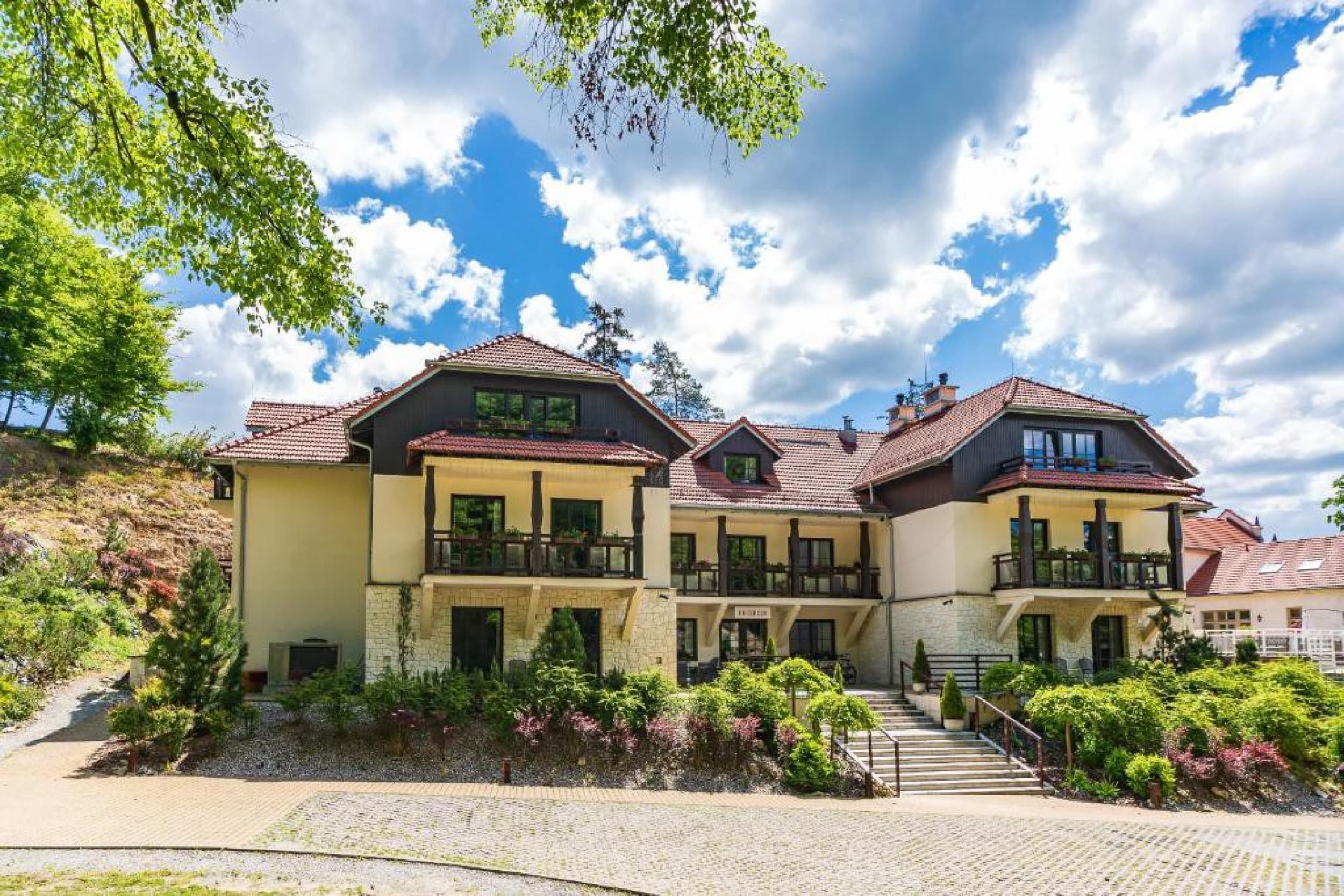 Odprężający Pobyt (2 Noce, 2 Osoby) | Berberys Park Hotel | Kazimierz Dolny | Wyjątkowy Prezent