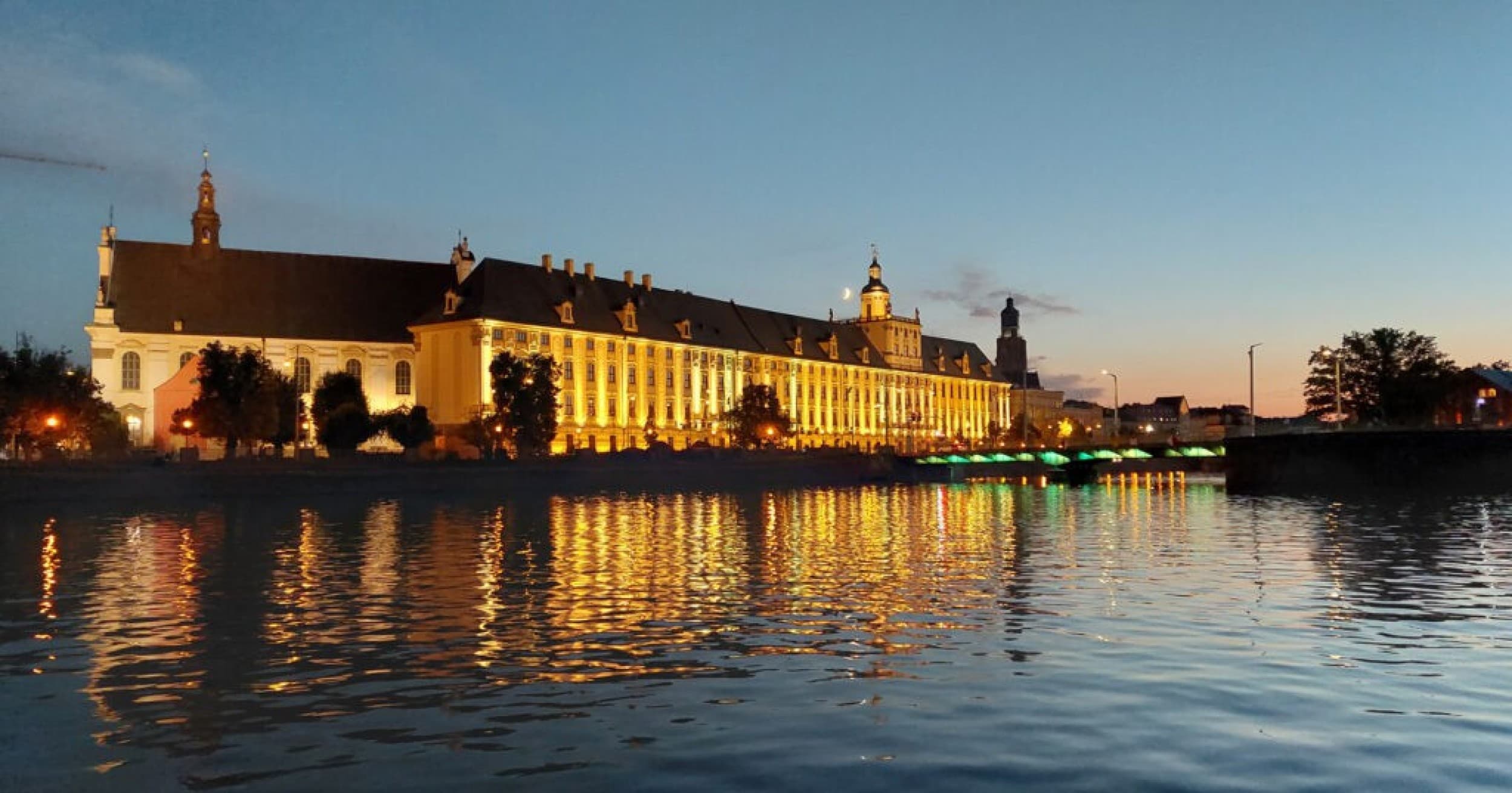 Rejs Statkiem Pasażerskim po Odrze dla Dwojga | Wrocław | Wyjątkowy Prezent