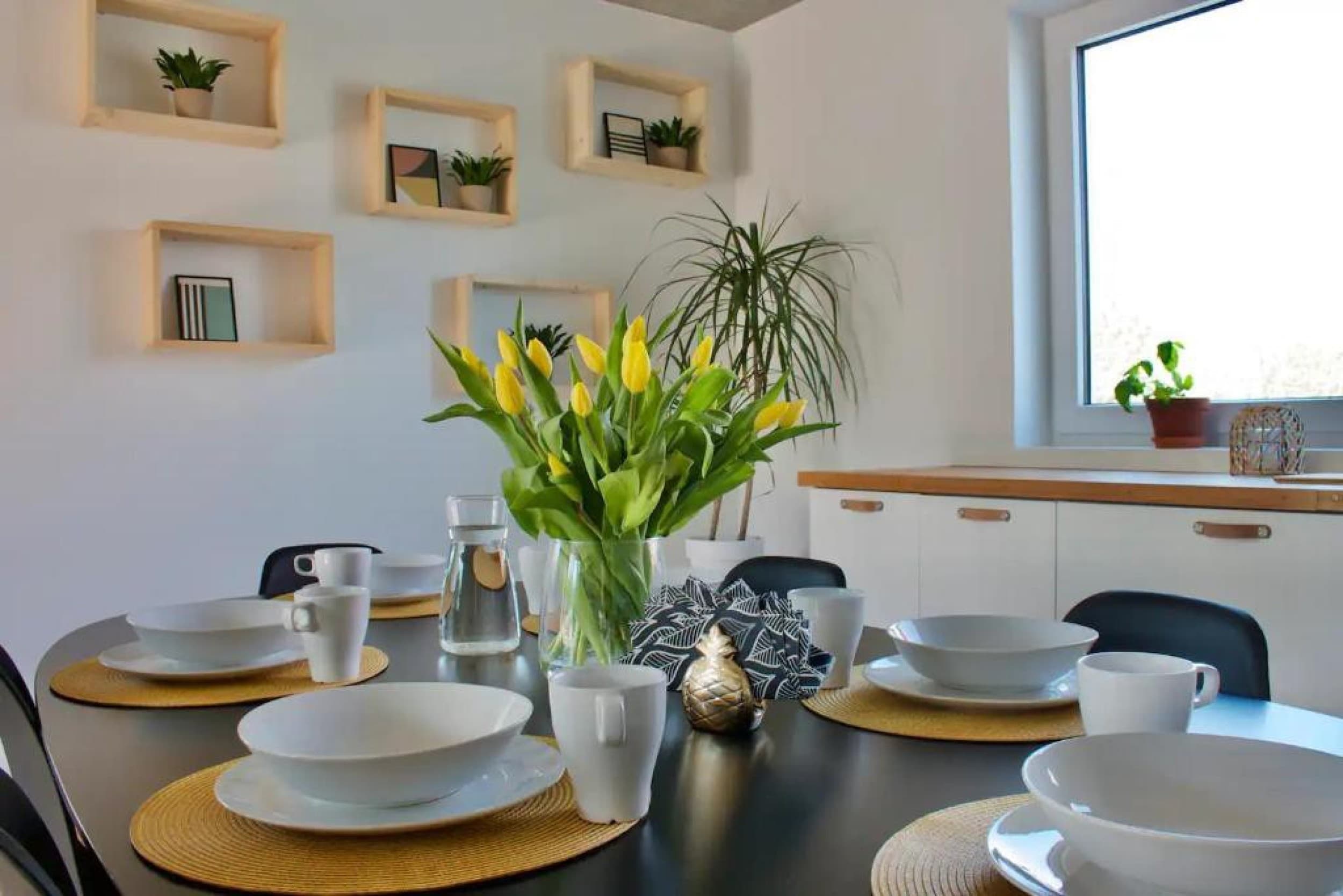 Pobyt w Apartamencie (5 Nocy, 1-4 Osoby) | Apartamenty nad morzem AHOJ & LABA | Wyjątkowy Prezent