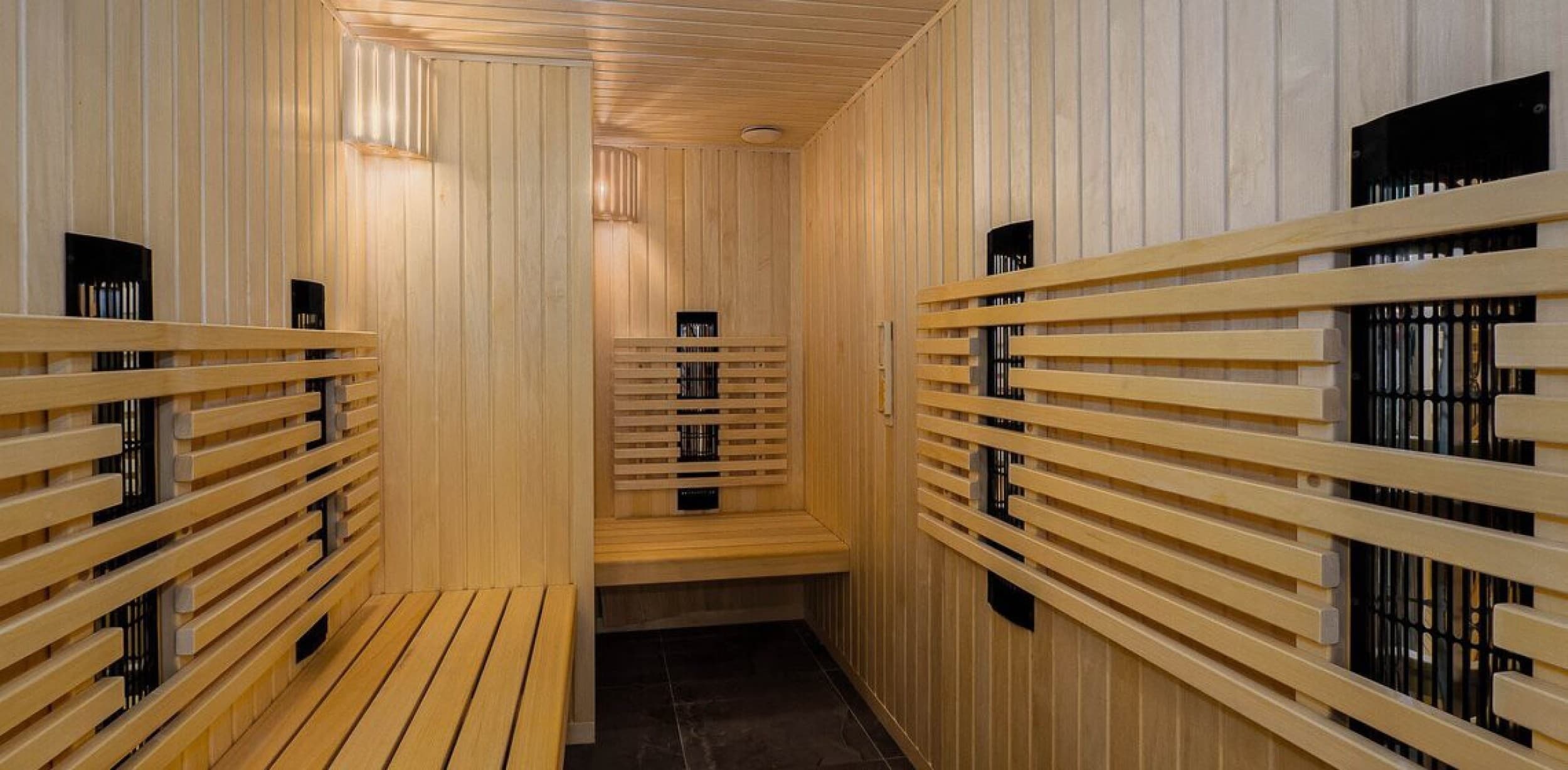  Romantyczny Pobyt (2 Noce, 2 Osoby) | Król Plaza Spa & Wellness | Jarosławiec