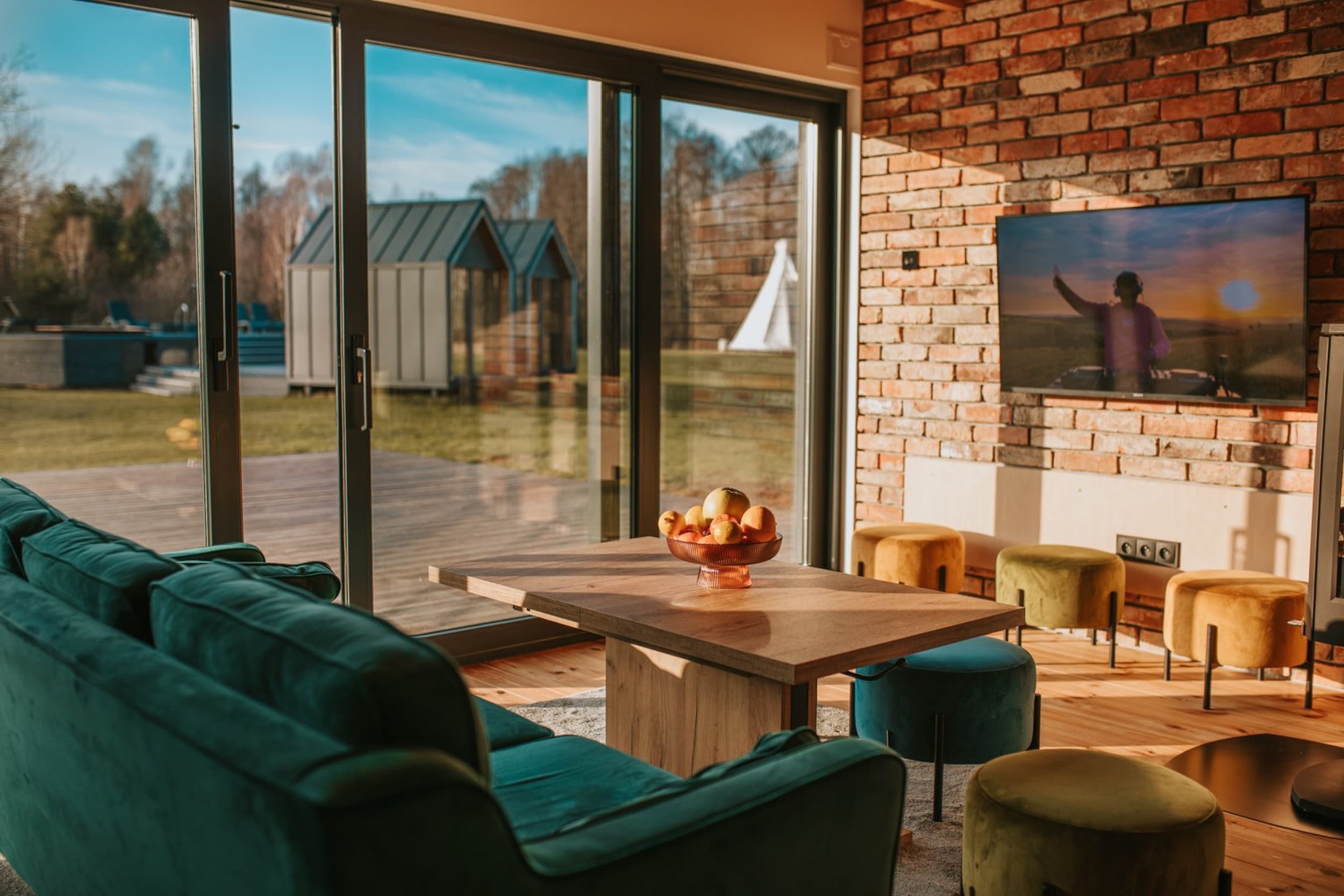Pobyt w Domku "Chill House" (2 Noce, 1-4 Osoby) | Fazenda Folwark | Długosiodło | Wyjątkowy Prezent