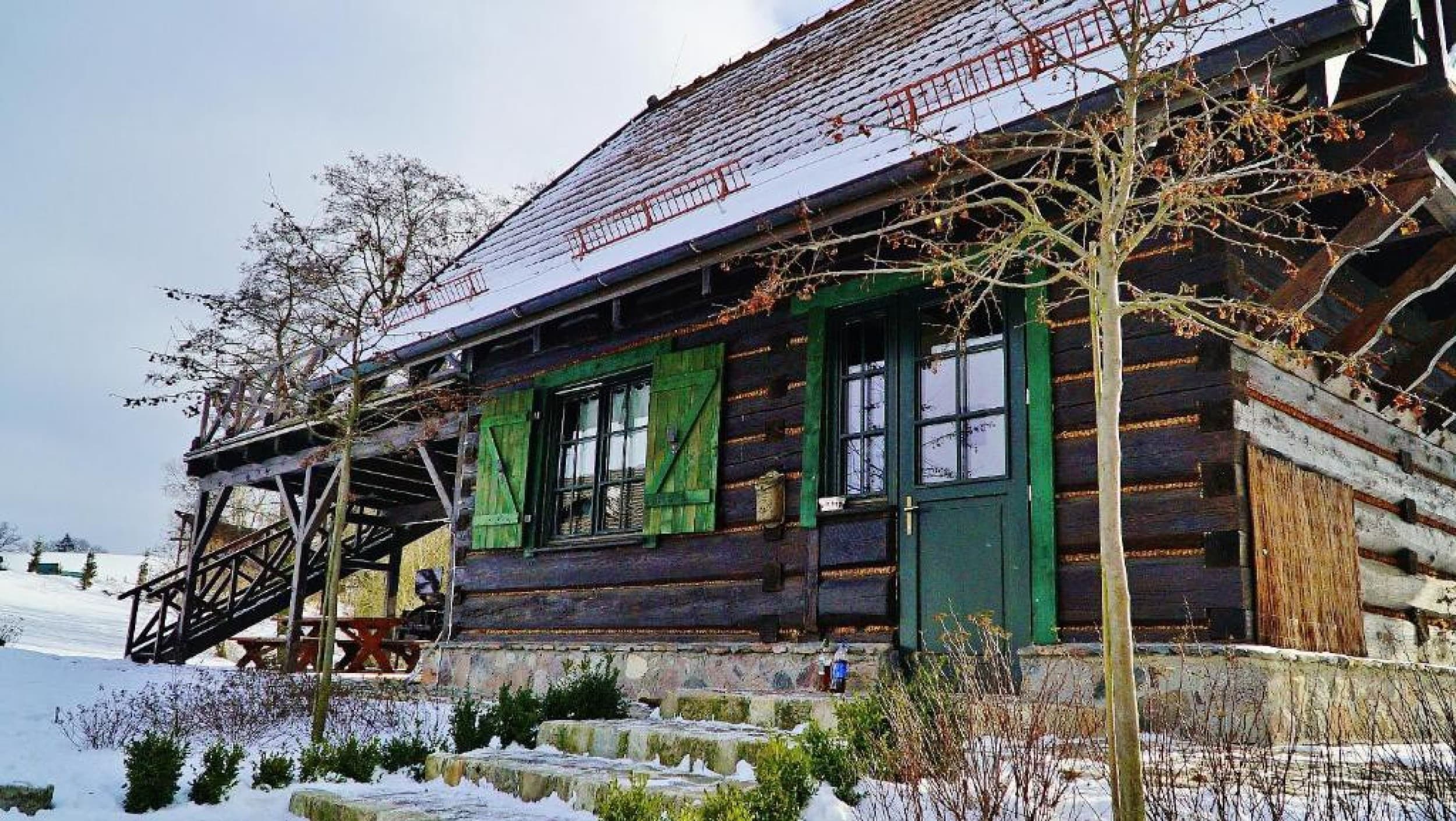 Urokliwy Pobyt w Apartamencie Konesera (1 Noc, 2 Osoby) | Domy Konesera | Trzcin