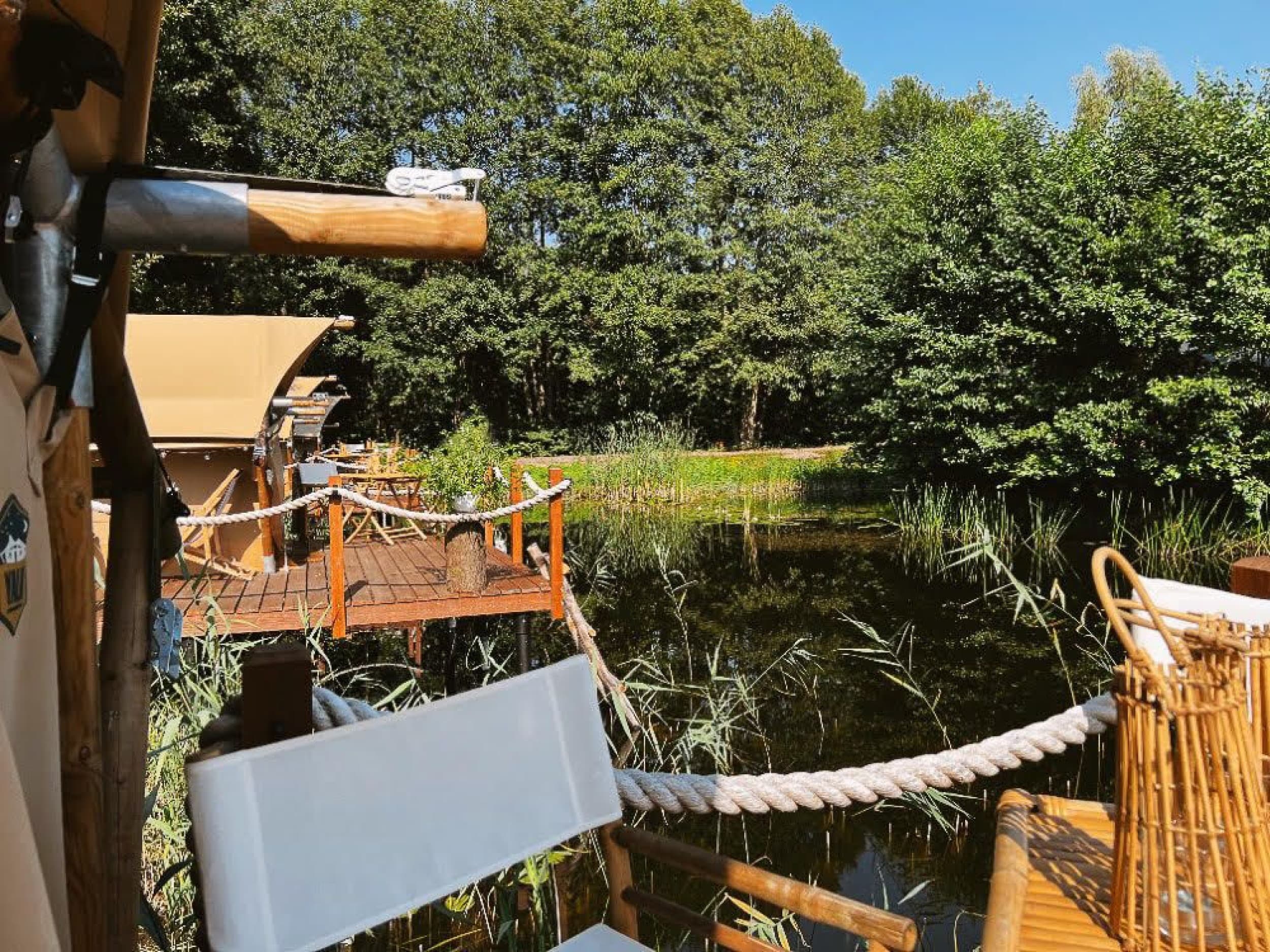 Odprężający Pobyt w Namiocie na Wodzie (2 Noce, 2 Osoby) | Freedolina Glamping | Dormowo