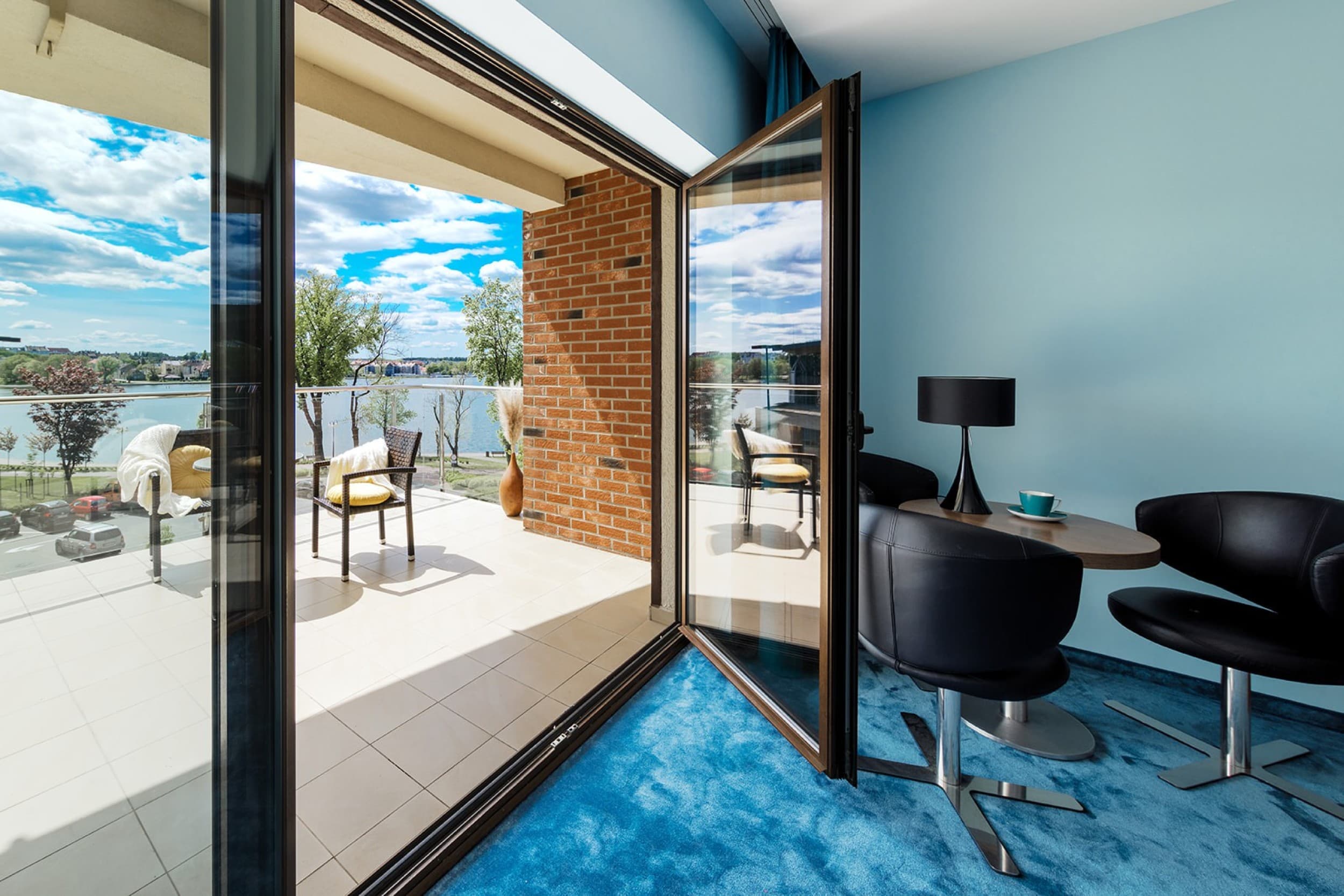 Pobyt na Mazurach (2 Noce, 2 Osoby) | Apartamenty Willa Port | Ostróda | Wyjątkowy Prezent