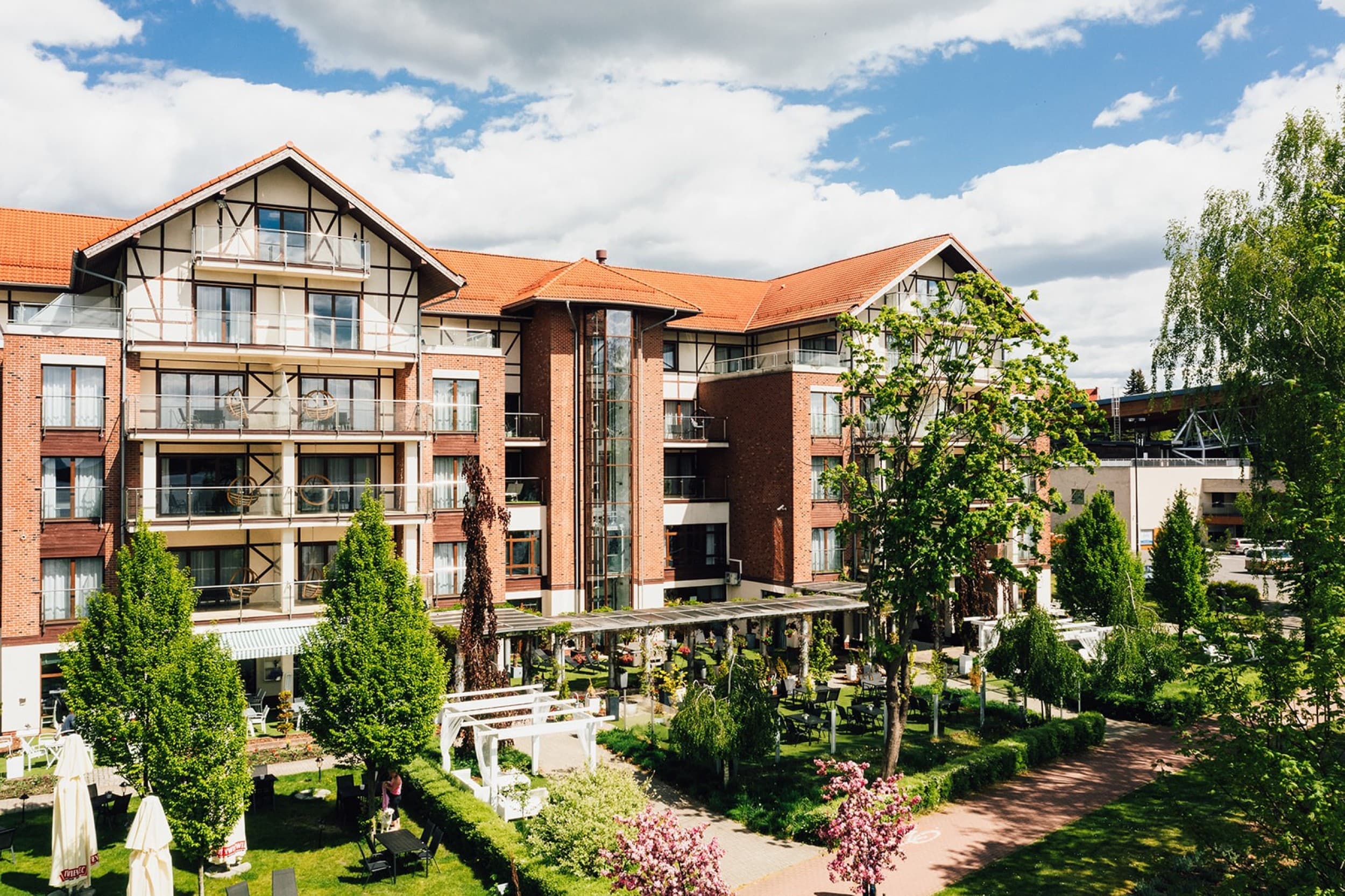 Pobyt na Mazurach (2 Noce, 2 Osoby) | Apartamenty Willa Port | Ostróda | Wyjątkowy Prezent