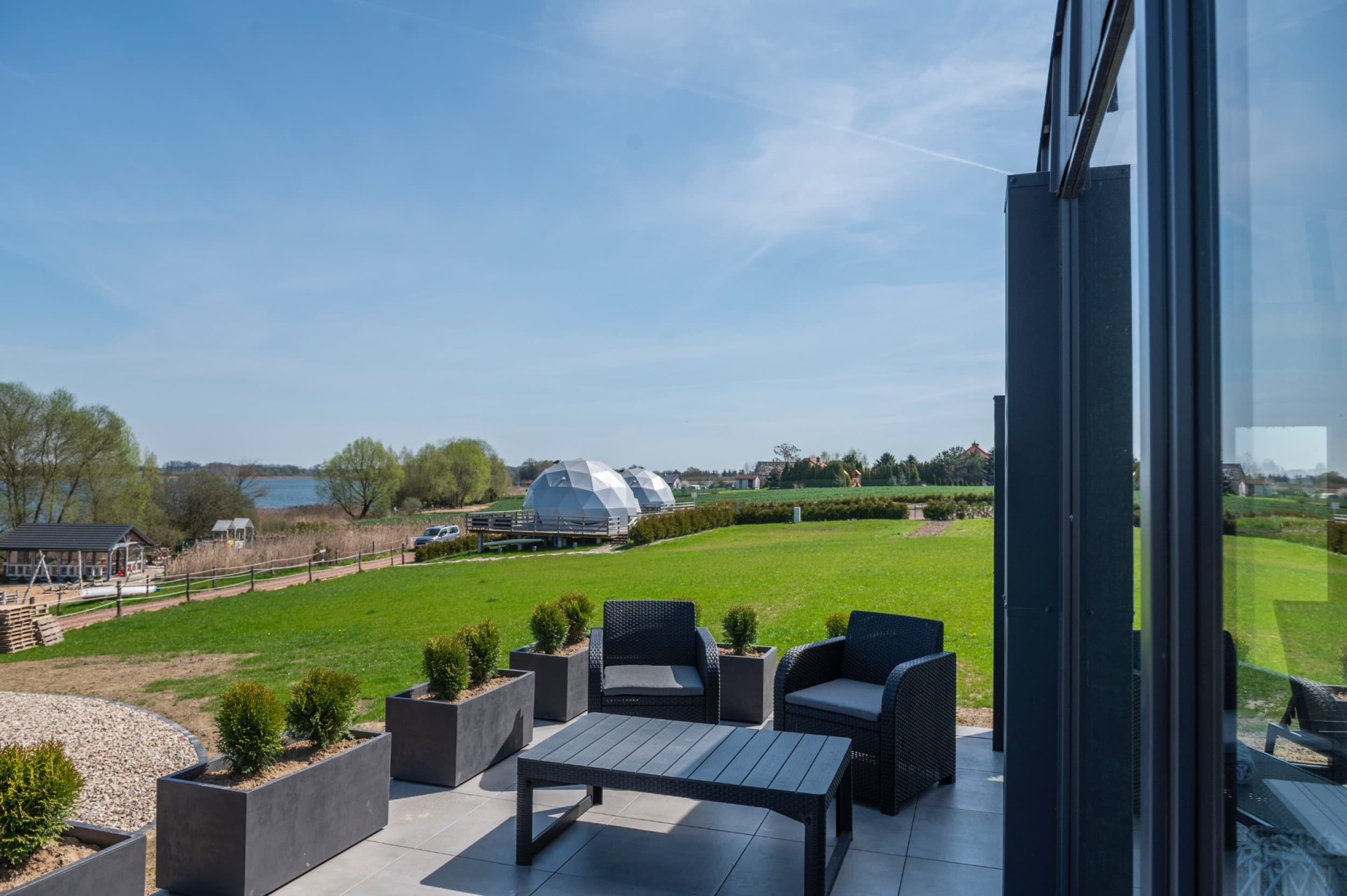 Rekreacyjny Pobyt w Domku (2 Noce, 1-8 Osób) | N-Glamping | Strużal