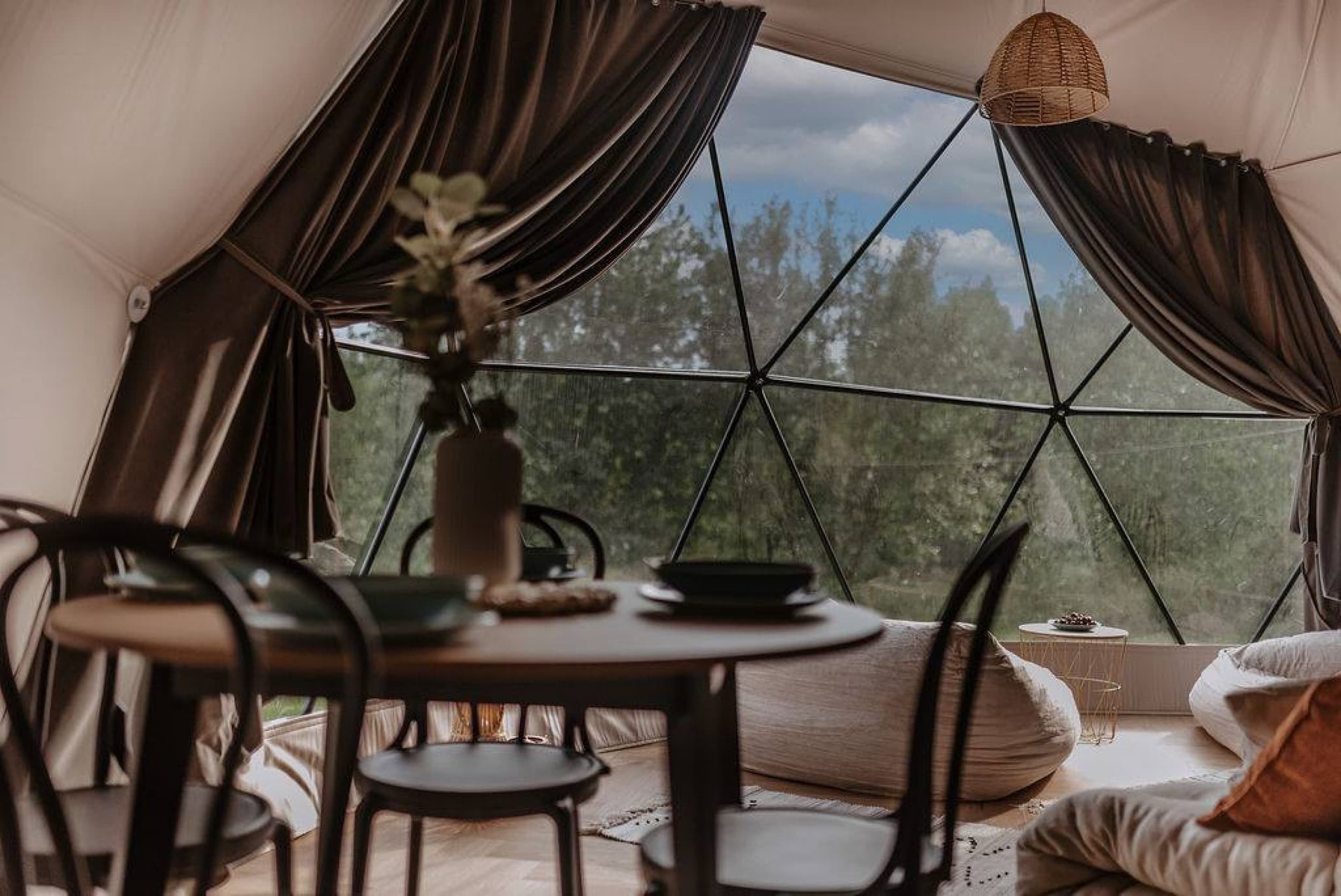 Rekreacyjny Glamping (2 Noce, 1-4 Osoby) | Czorsztyn Glamp | Maniowy | Wyjątkowy Prezent