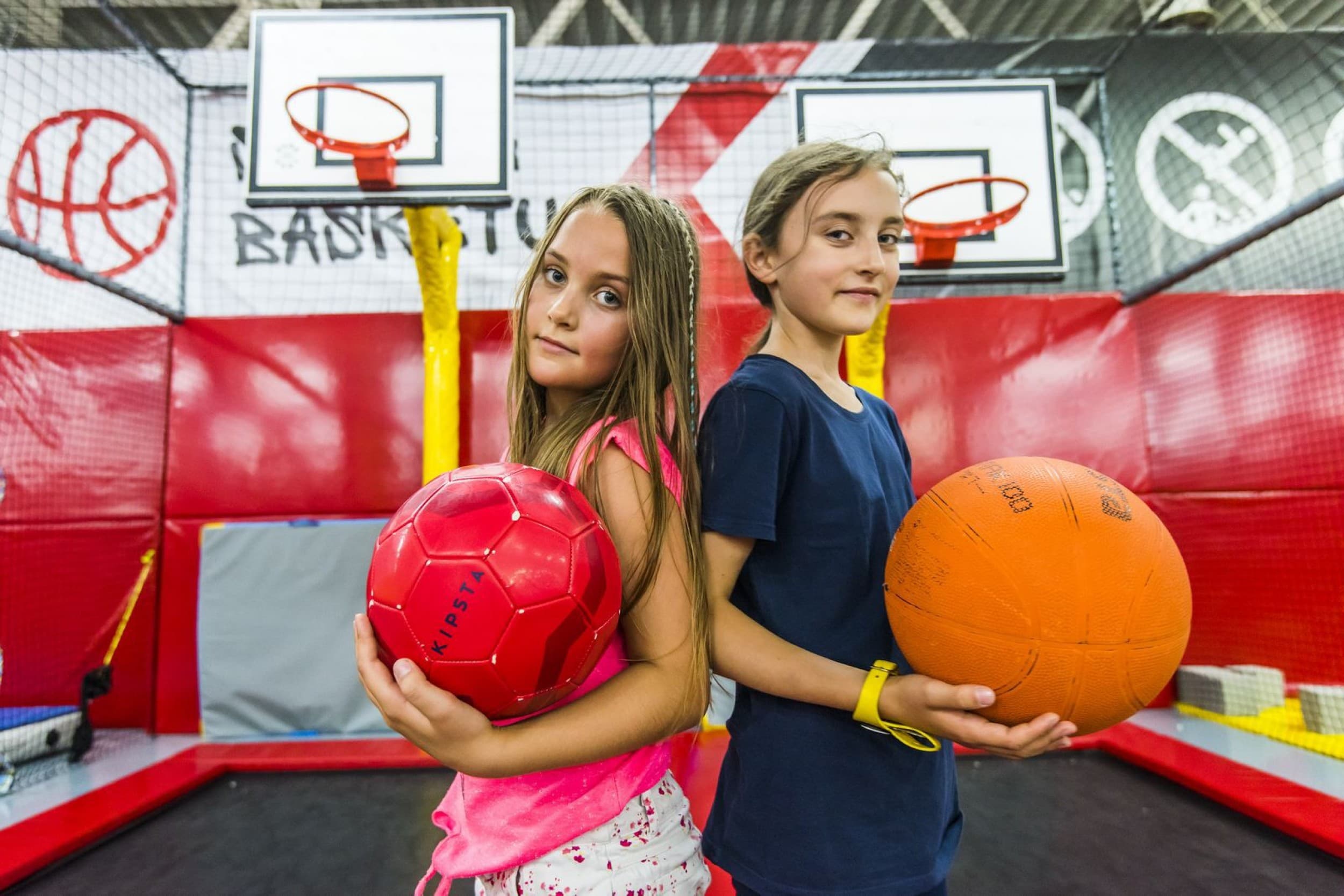 Szalona Zabawa w Parku Trampolin dla Rodziny | Warszawa | Wyjątkowy Prezent