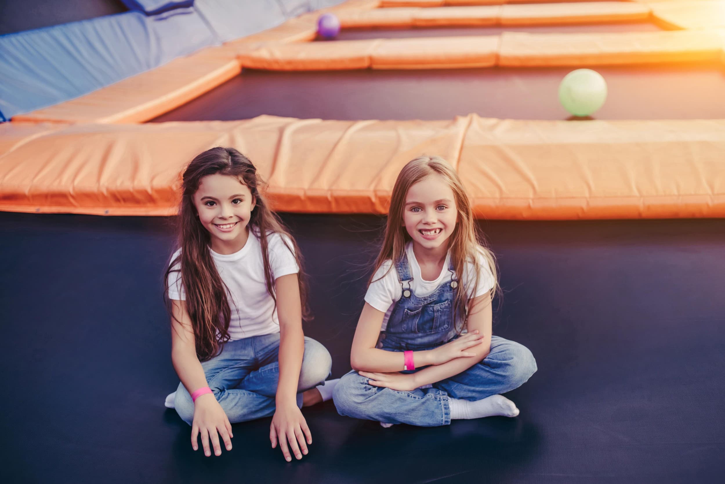 Zabawa w Parku Trampolin dla Rodziny | Warszawa  | Wyjątkowy Prezent