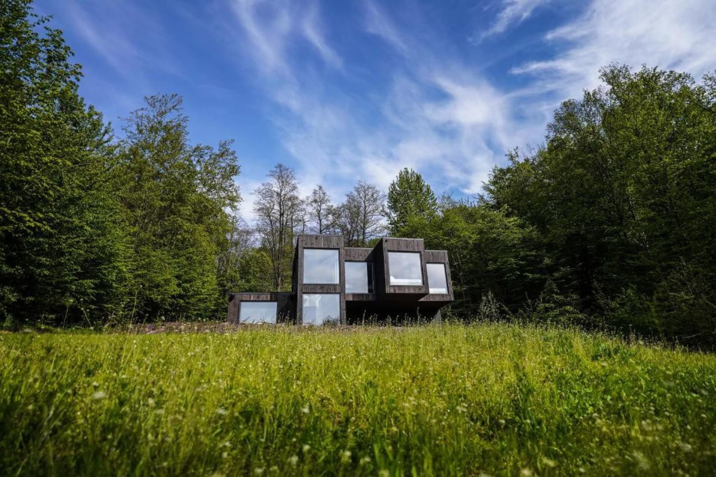 Odprężający Pobyt w Leśnym Apartamencie (2 Noce, 1-4 Osoby) | Forrest Space | Wola Rafałowska | Wyjątkowy Prezent