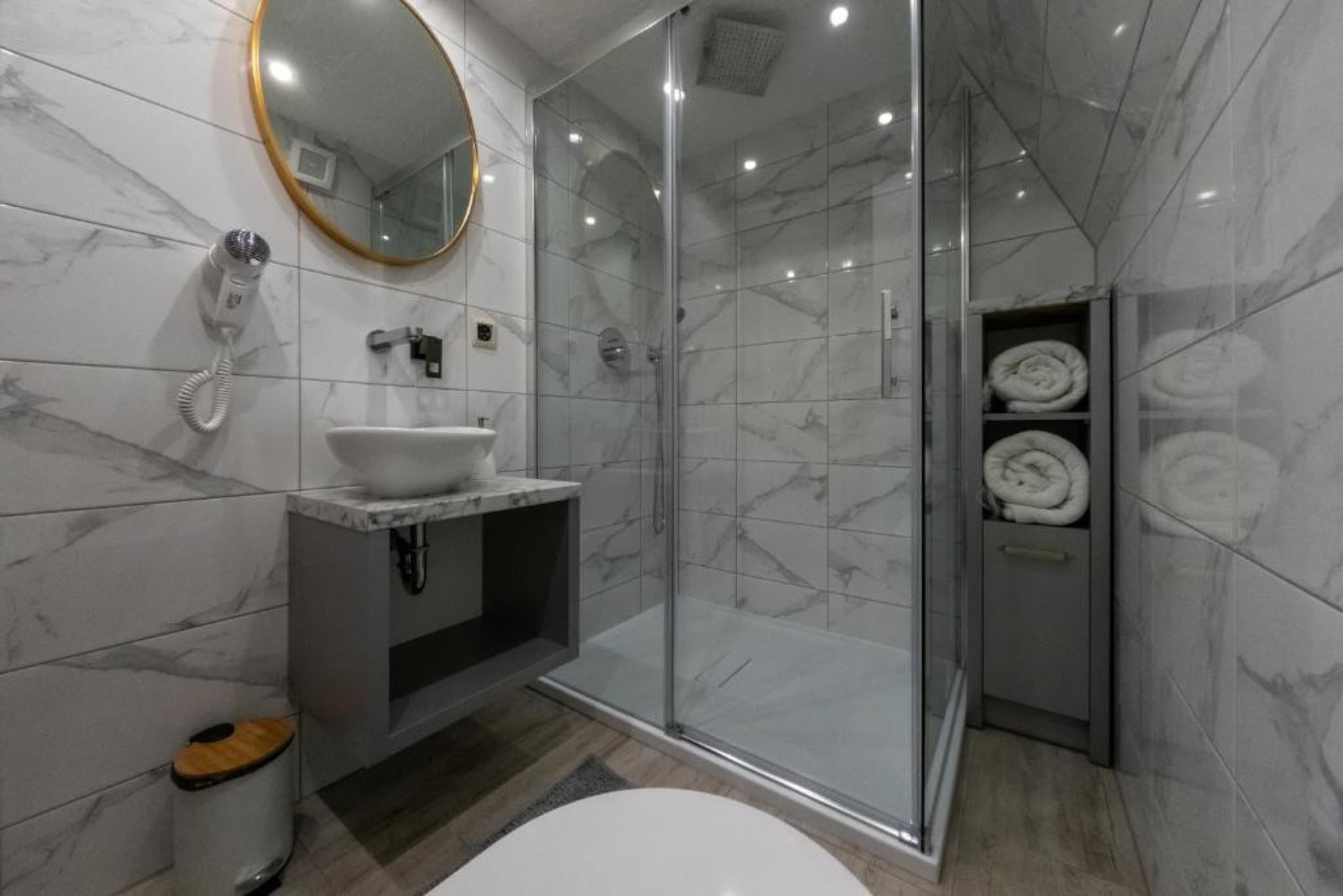 Relaksujący Glamping (1 Noc, 2 Osoby) | Peak Glamp | Poronin