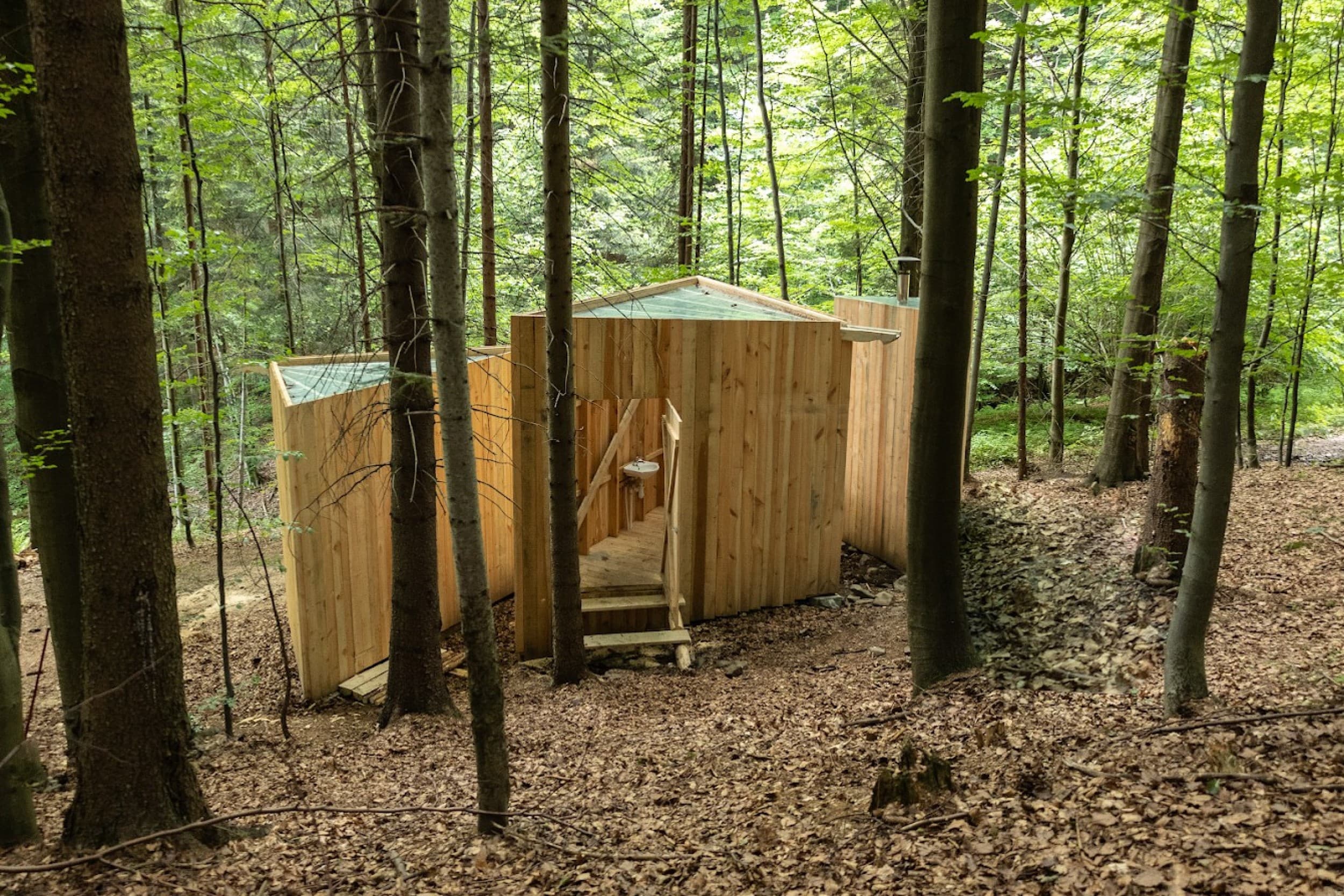 Urokliwy Pobyt w Namiocie na Drzewie (1 Noc, 2 Osoby) | Wisilas Nad Sercowym Potokiem | Rabka-Zdrój | Wyjątkowy Prezent