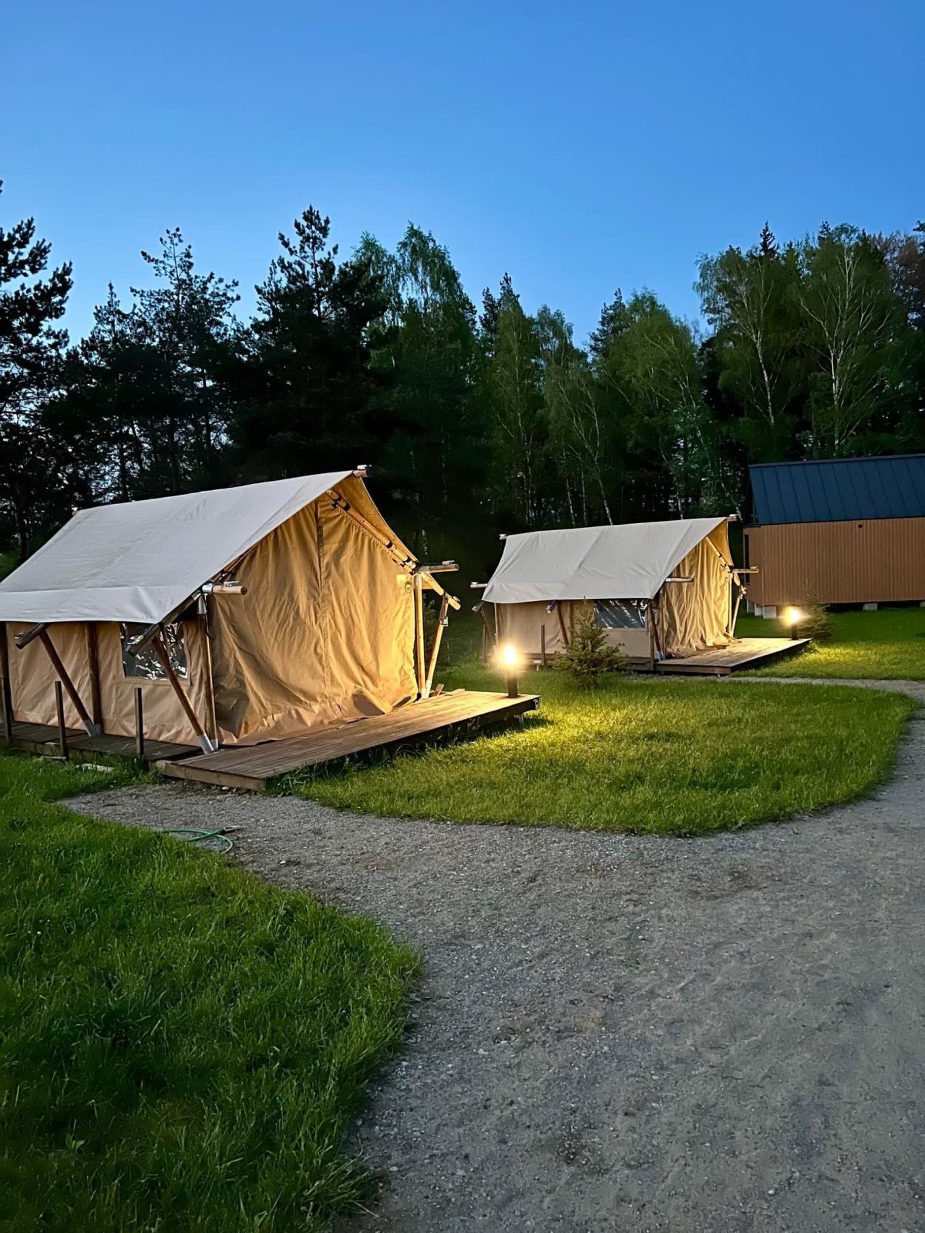 Odprężający Pobyt w Namiocie (5 Nocy, 2 Osoby) | Gulbity Camp | Gulbity | Wyjątkowy Prezent