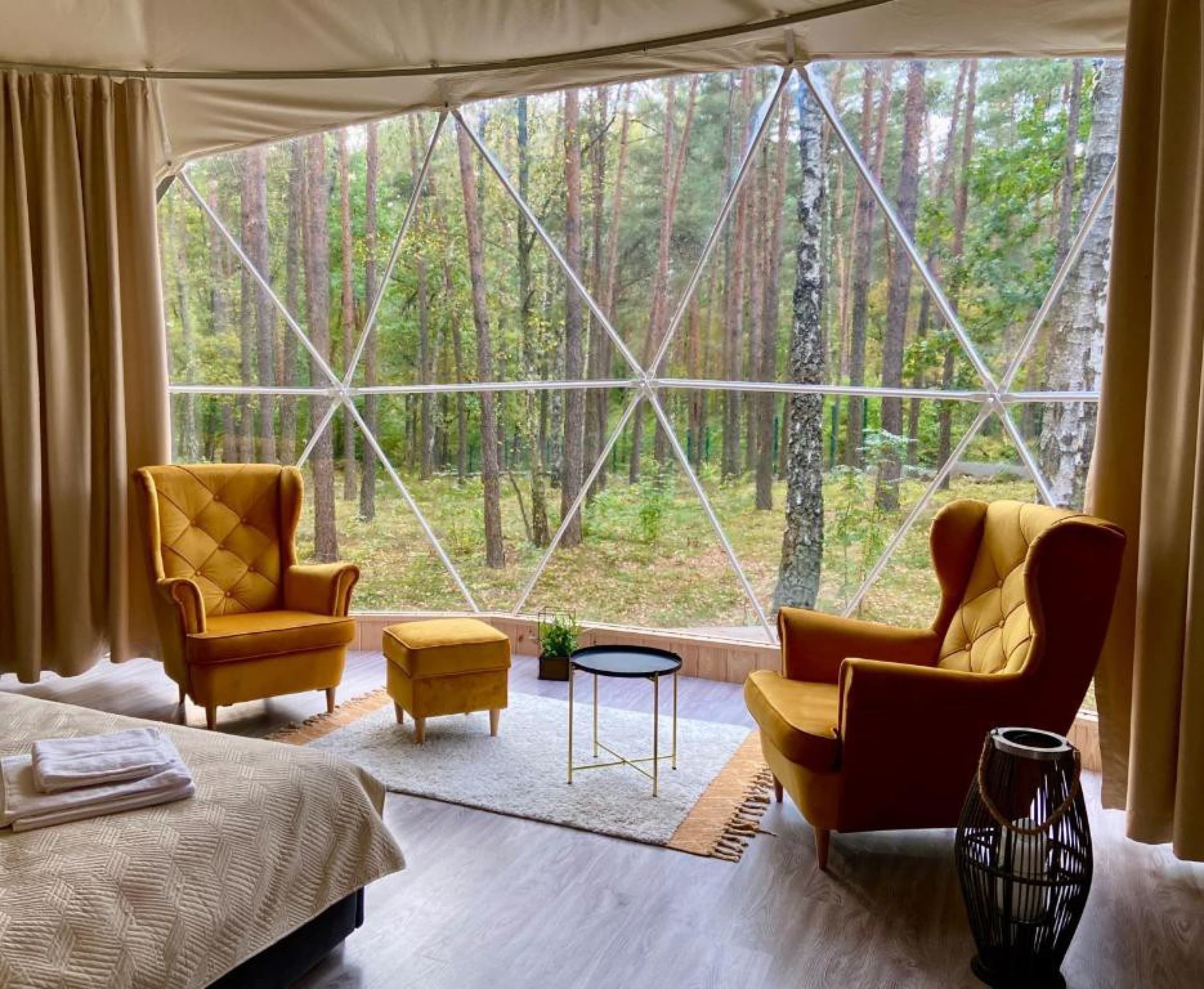 Rekreacyjny Glamping (2 Noce, 1-4 Osoby) | Planeta Glamping | Zalesie Górne | Wyjątkowy Prezent