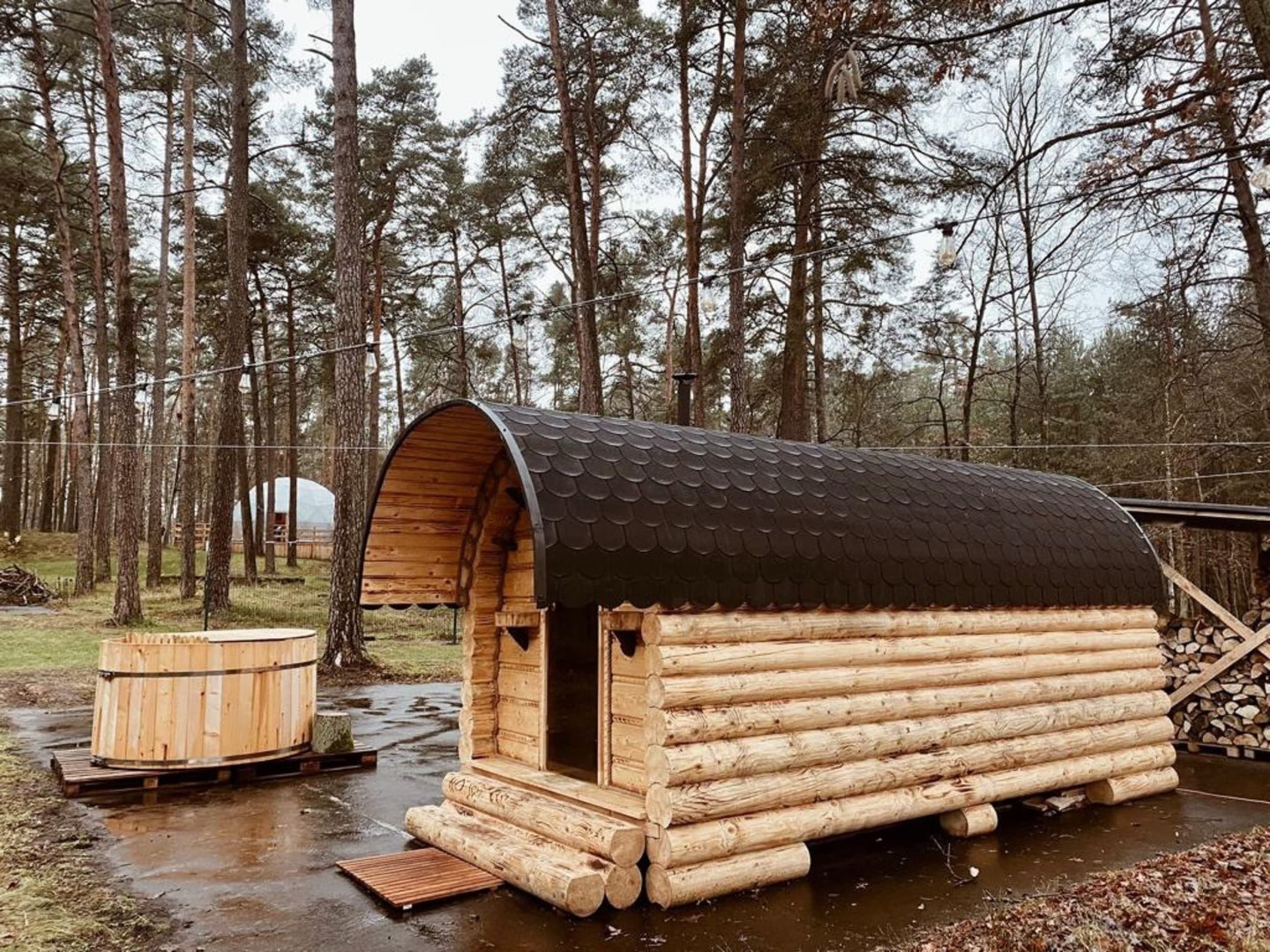 Rekreacyjny Glamping (2 Noce, 1-4 Osoby) | Planeta Glamping | Zalesie Górne | Wyjątkowy Prezent