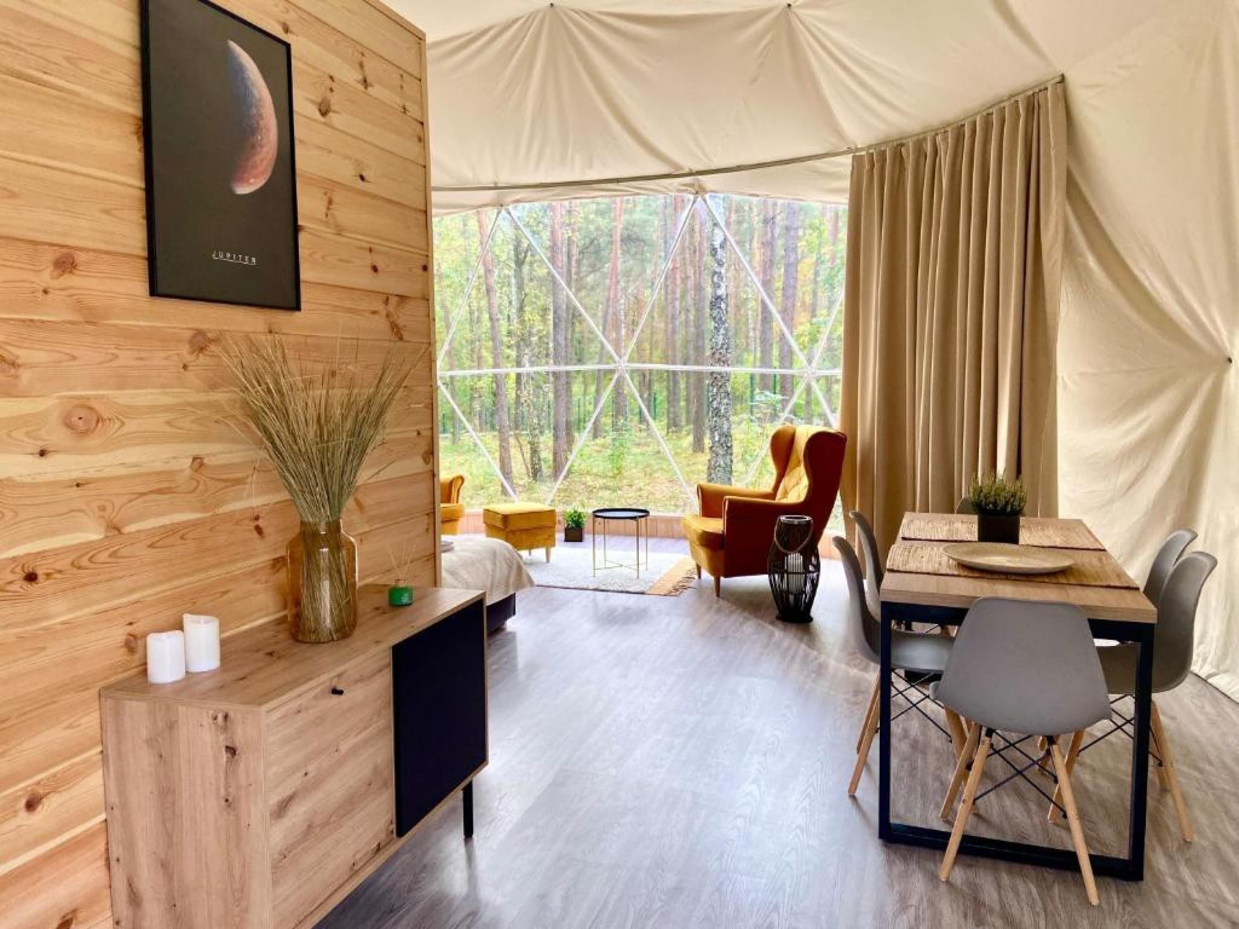 Odprężający Glamping (2 Noce, 1-4 Osoby) | Planeta Glamping | Zalesie Górne | Wyjątkowy Prezent