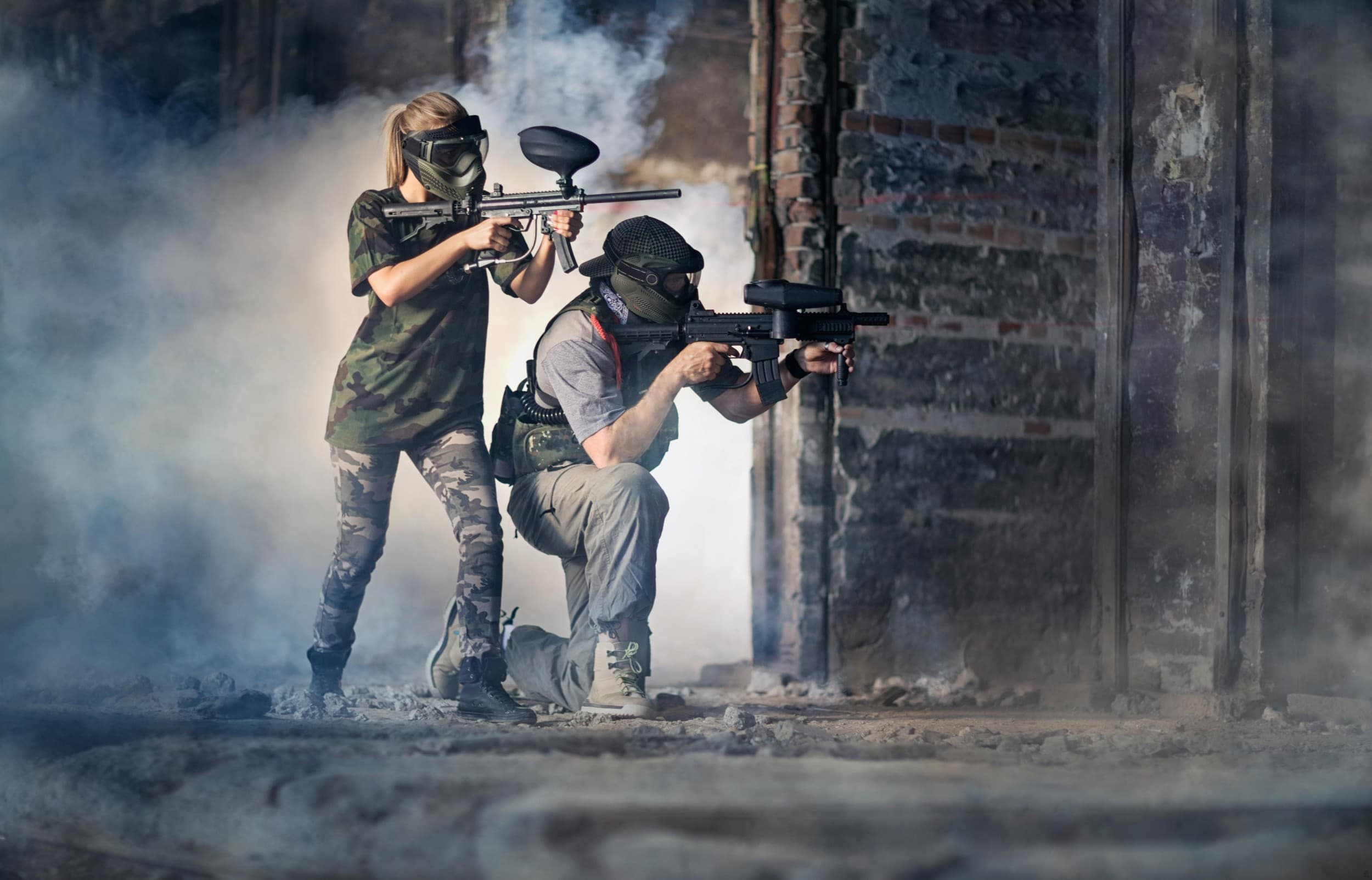 Poznaj Paintball dla Dwojga | Podstoła | Wyjątkowy Prezent