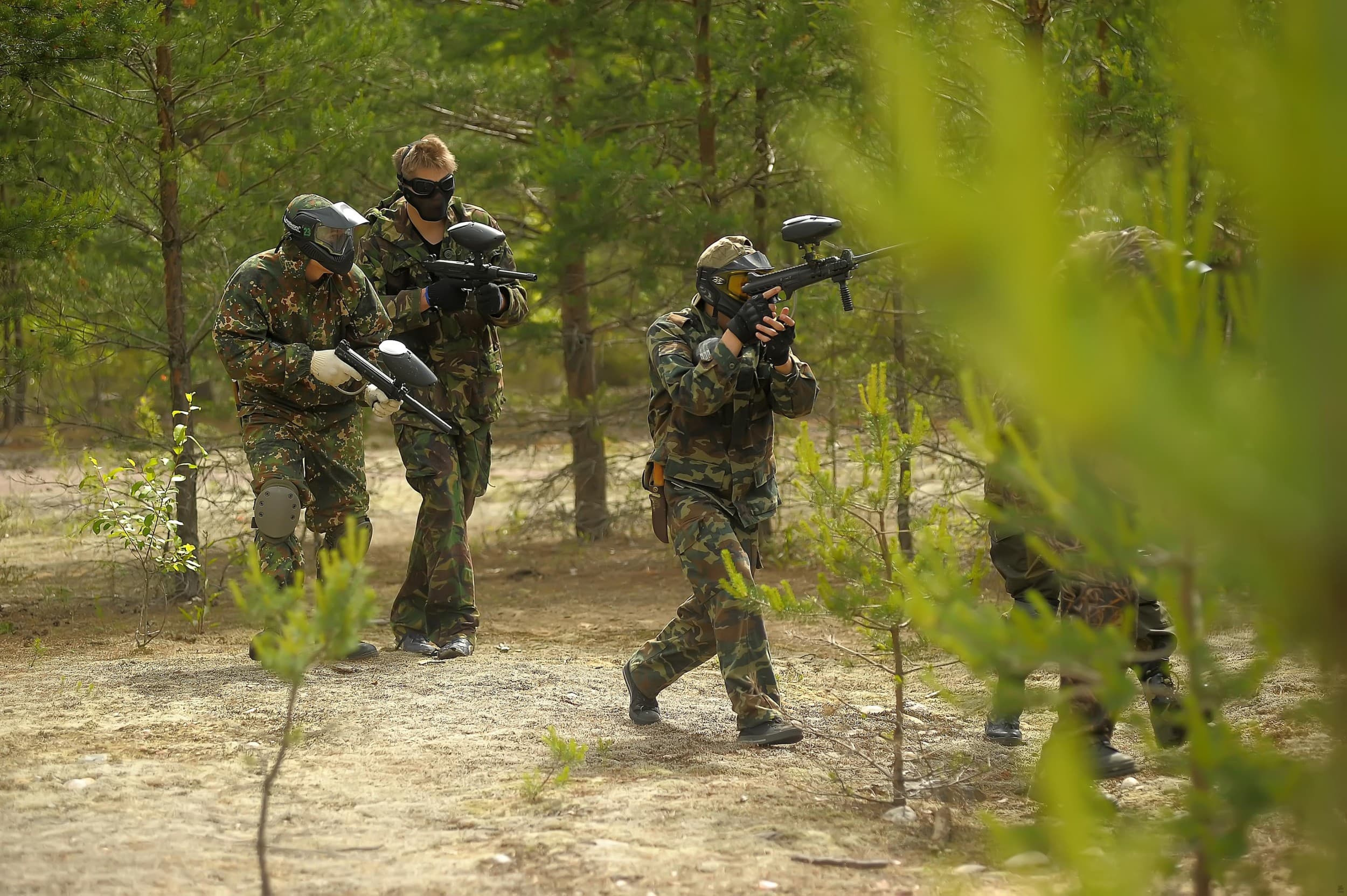 Poznaj Paintball dla Dwojga | Podstoła | Wyjątkowy Prezent