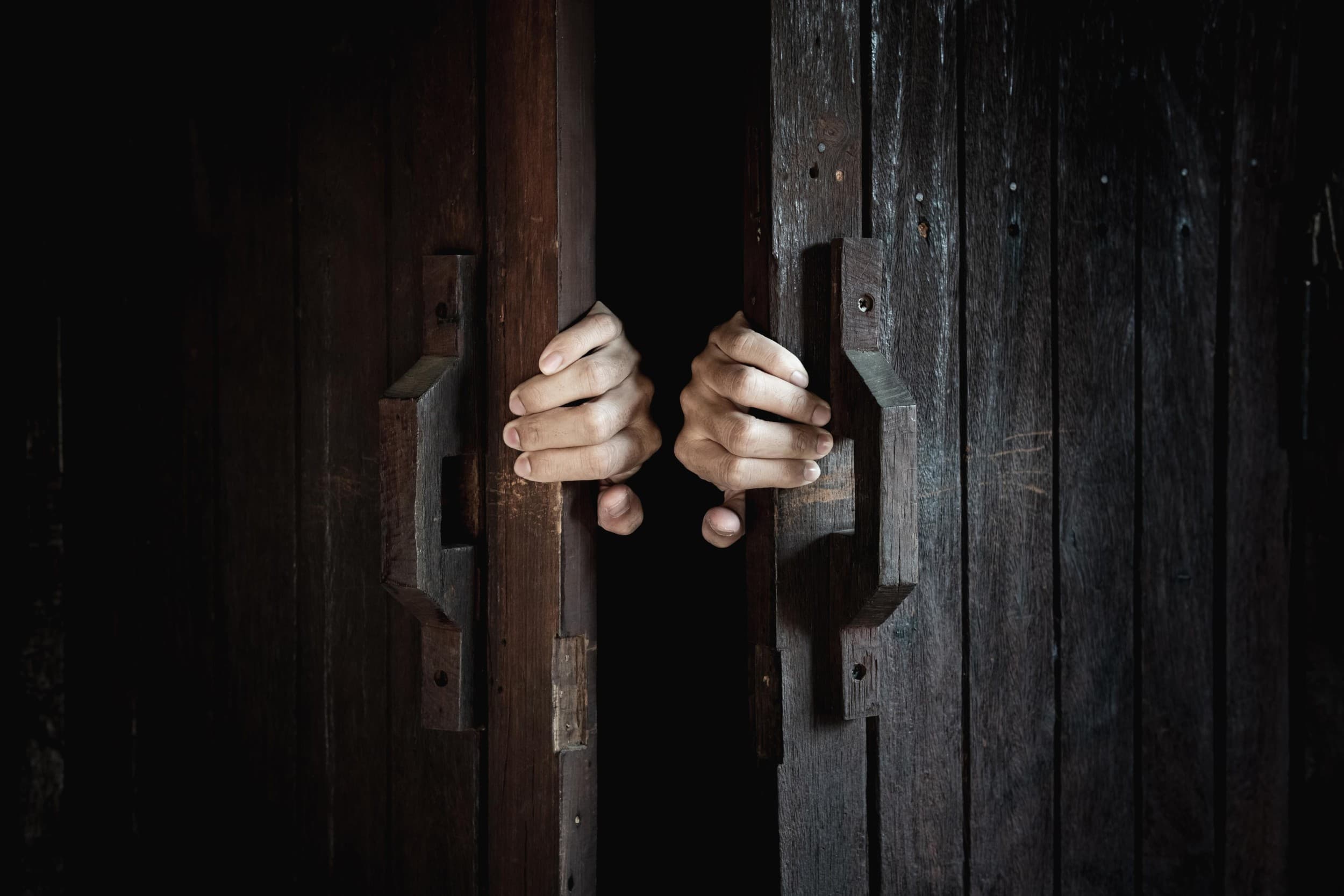 Przygoda w Escape Room “Dexter” dla Dwojga | Kielce | Wyjątkowy Prezent
