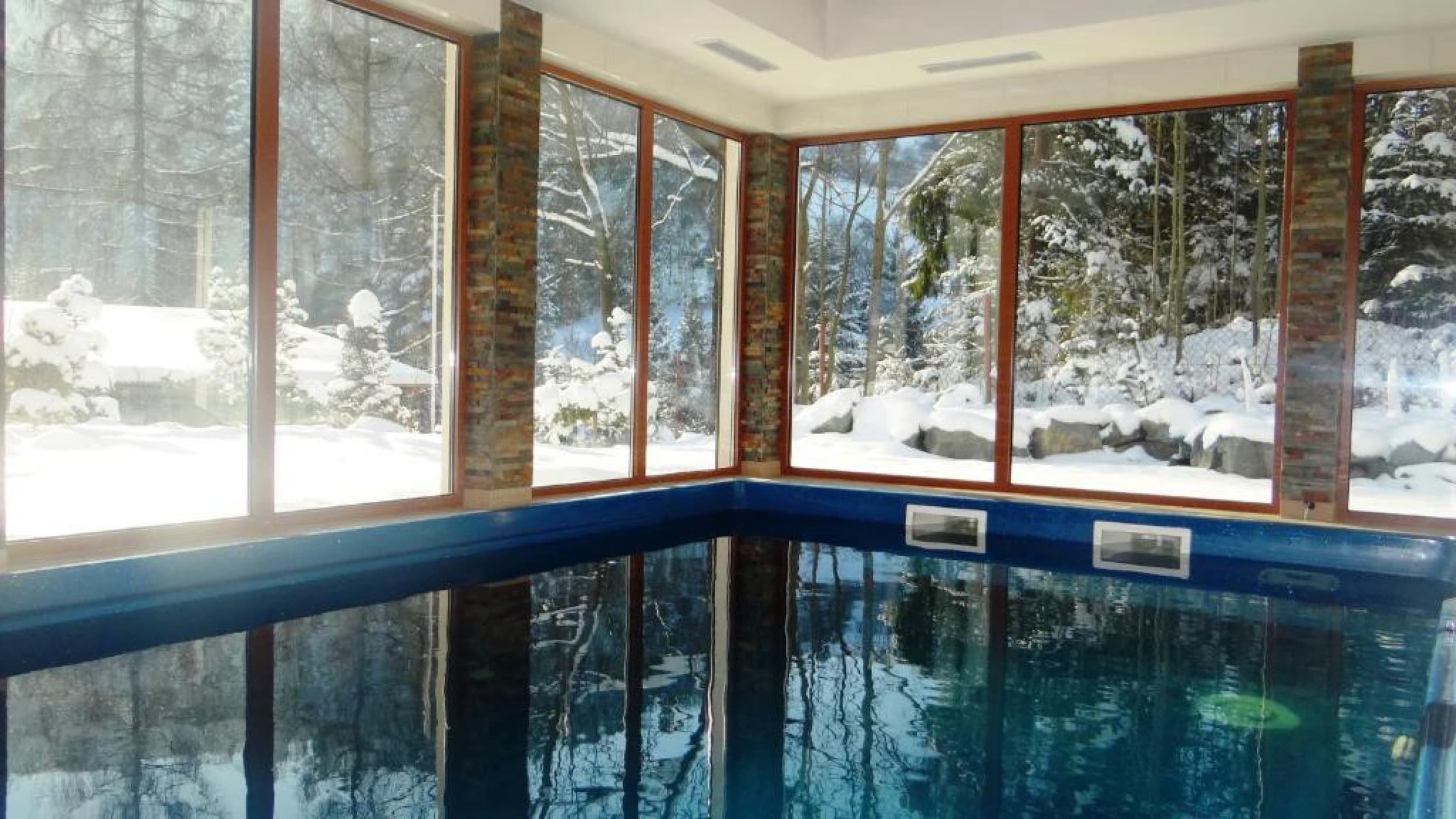 Romantyczny Pobyt (2 Noce, 2 Osoby) | Hotel Górski Raj | Poręba Wielka | Wyjątkowy Prezent