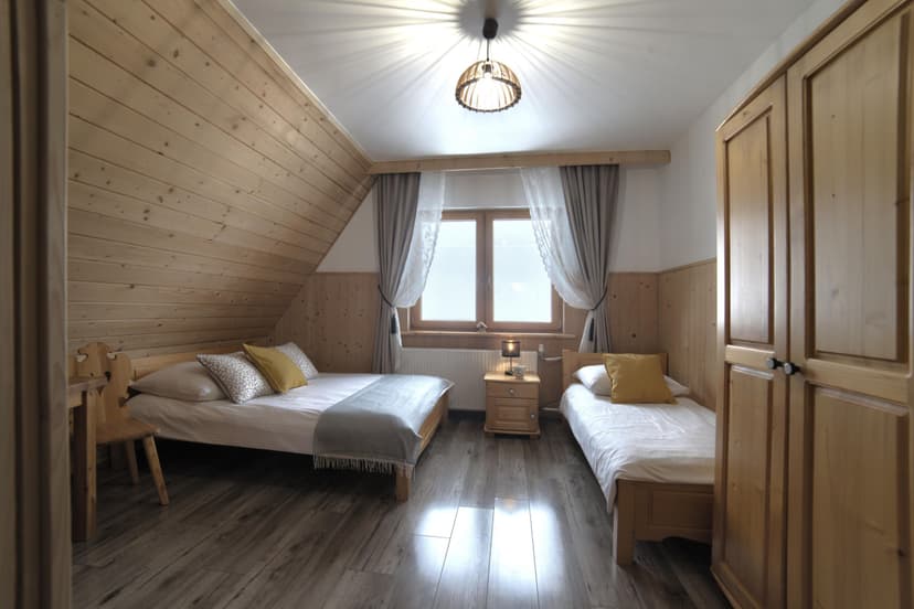 Urokliwy Pobyt (1 Noc, 1-4 Osoby) | Gościna u Maryny | Poronin