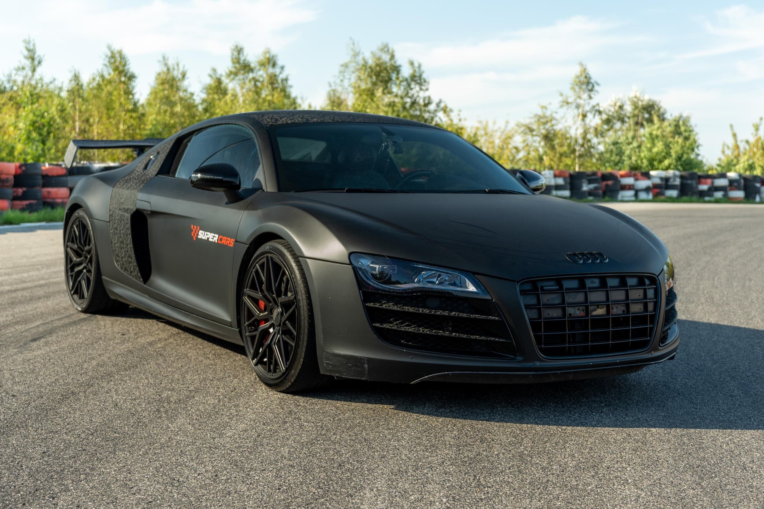 Jazda Audi R8 V10 | 2 okrążenia| Wiele Lokalizacji | Wyjątkowy Prezent
