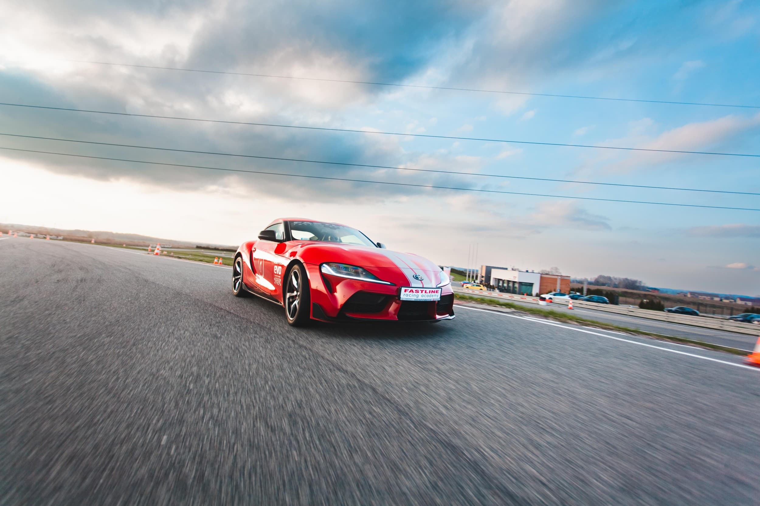 Jazda Toyota GR Supra na Torze Głównym (2 okrążenia) | Poznań (okolice) | Wyjątkowy Prezent