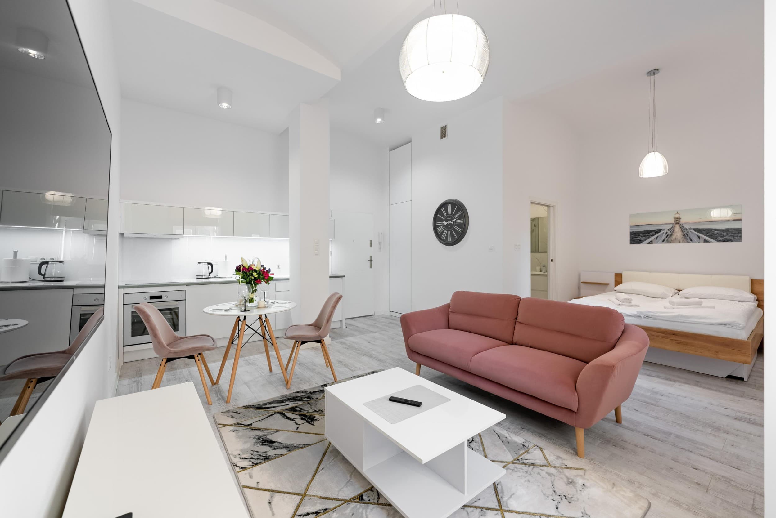 Pobyt w Apartamentach Centrum (2 Noce, 2 Osoby) | Dream Apart | Bielsko-Biała | Wyjątkowy Prezent