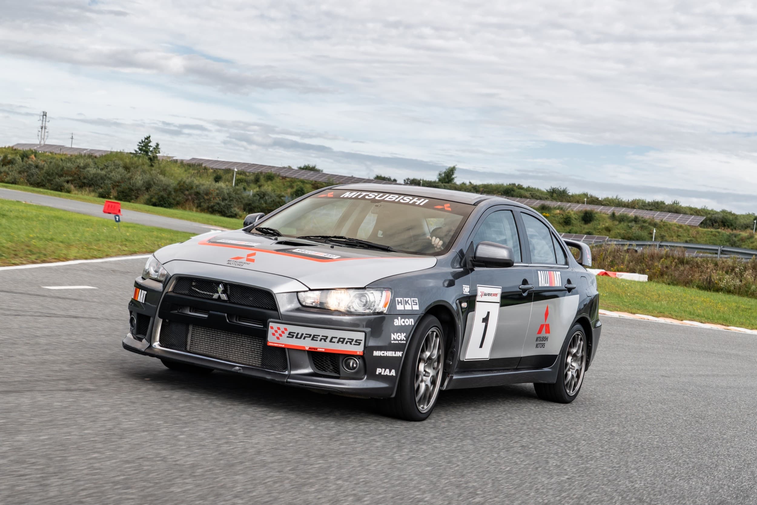 Jazda Mitsubishi Lancer EVO 10 VIP Extreme | 2 okrążenia | Wiele Lokalizacji | Wyjątkowy Prezent