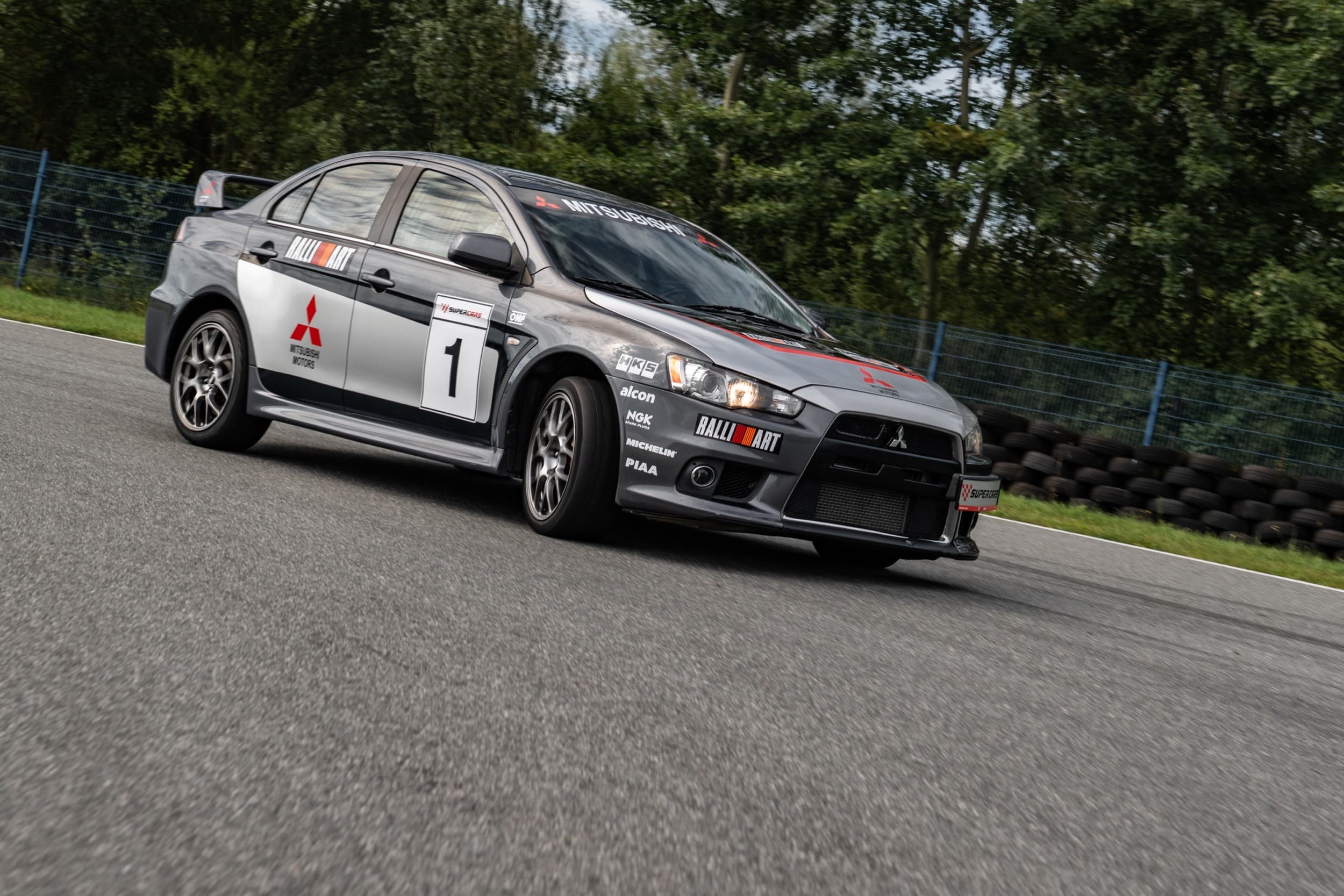 Jazda Mitsubishi Lancer EVO 10 VIP Extreme | 2 okrążenia | Wiele Lokalizacji | Wyjątkowy Prezent