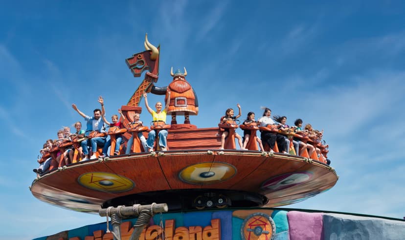 Całodniowa Przygoda w Parku Rozrywki dla Rodziny (4 osoby) | Kownaty