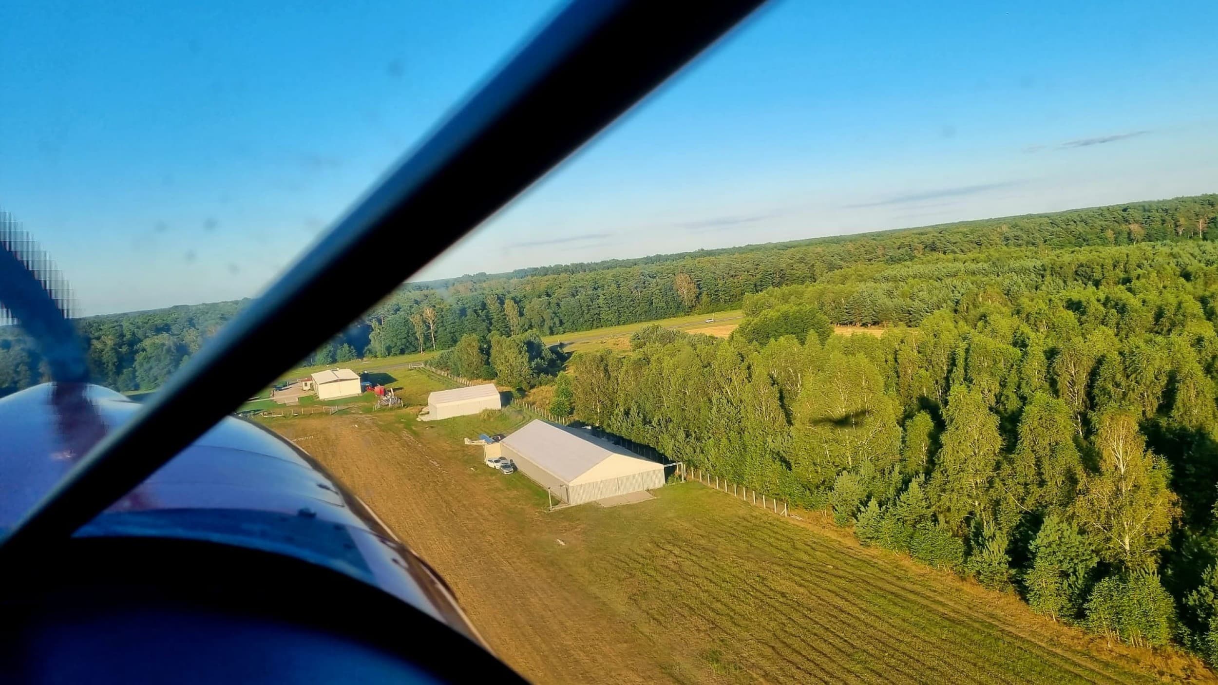 Lot Widokowy Samolotem (15 minut) | Nieborów | Wyjątkowy Prezent