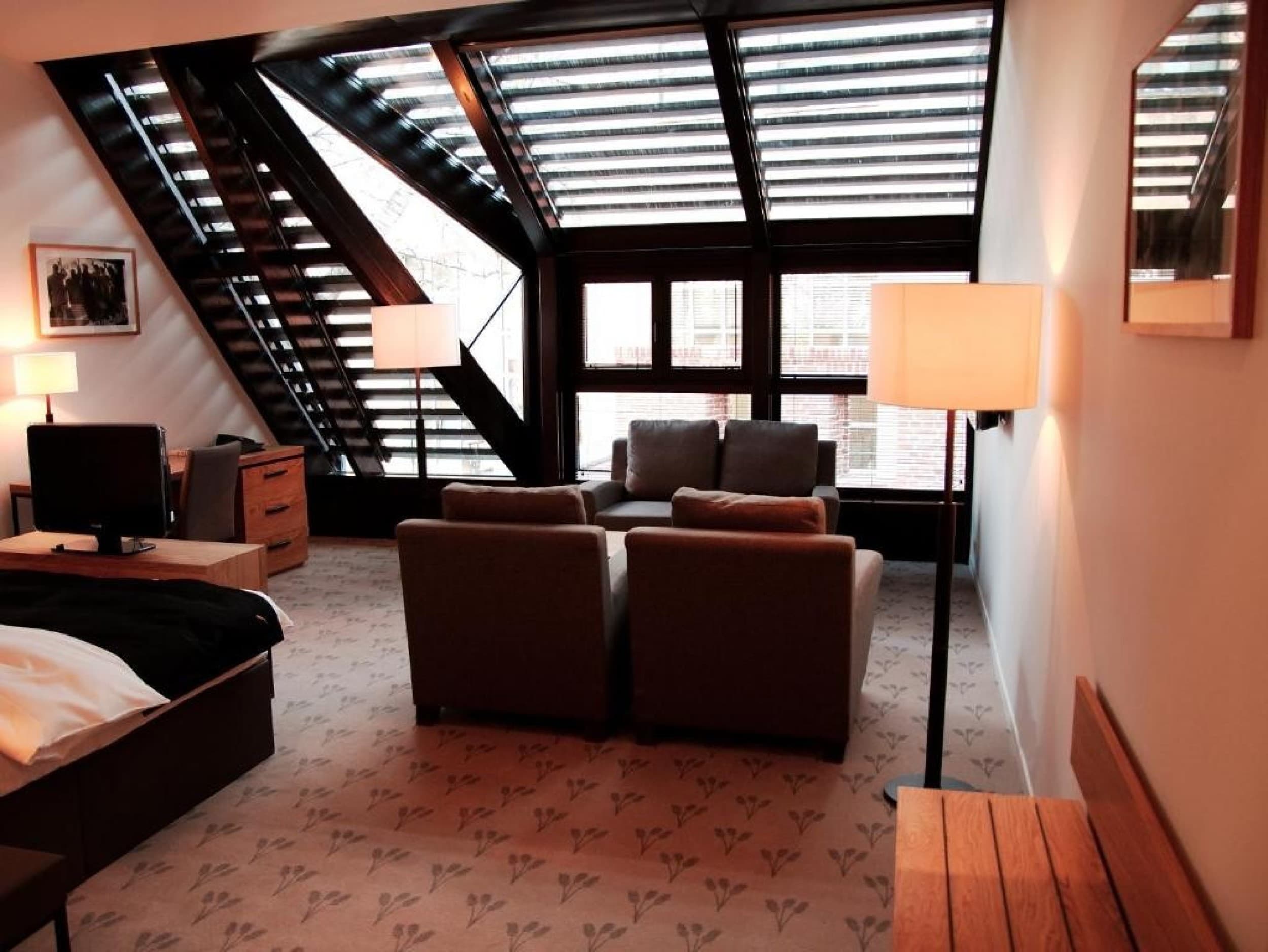 Zachwycający Pobyt (2 Noce, 2 Osoby) | The Granary Hotel | Wrocław