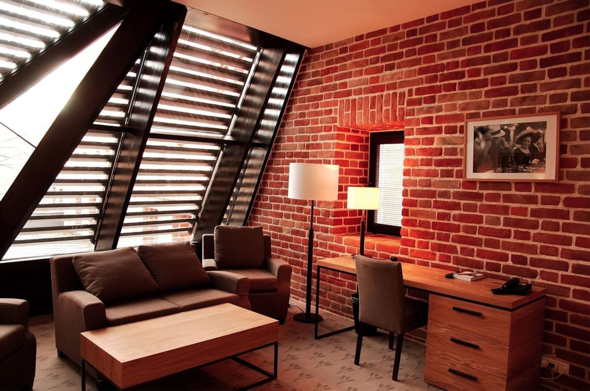 Zachwycający Pobyt (2 Noce, 2 Osoby) | The Granary Hotel | Wrocław