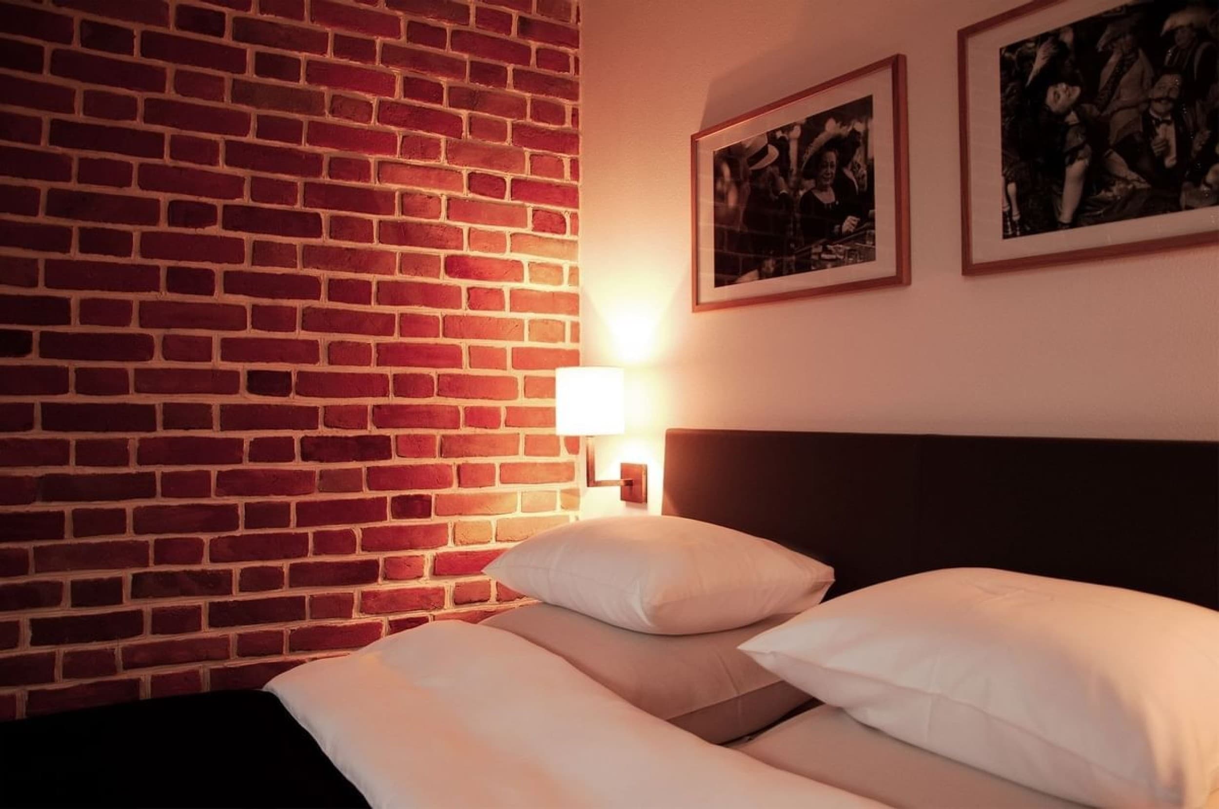 Zachwycający Pobyt (2 Noce, 2 Osoby) | The Granary Hotel | Wrocław