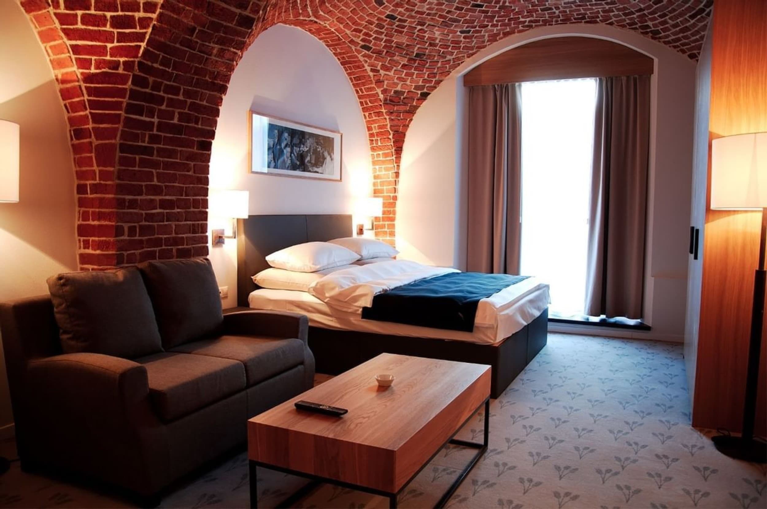 Zachwycający Pobyt (2 Noce, 2 Osoby) | The Granary Hotel | Wrocław