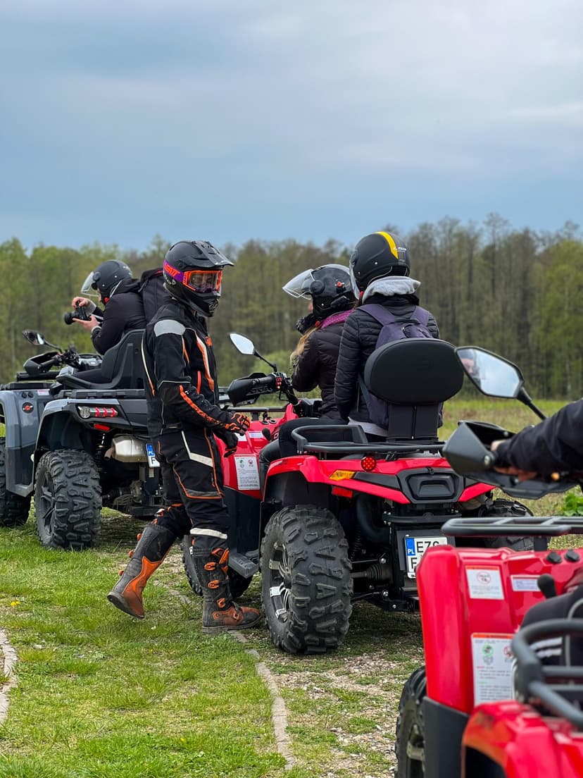Wyprawa Quadem z Przewodnikiem dla Dwojga (1 godzina) | Łask